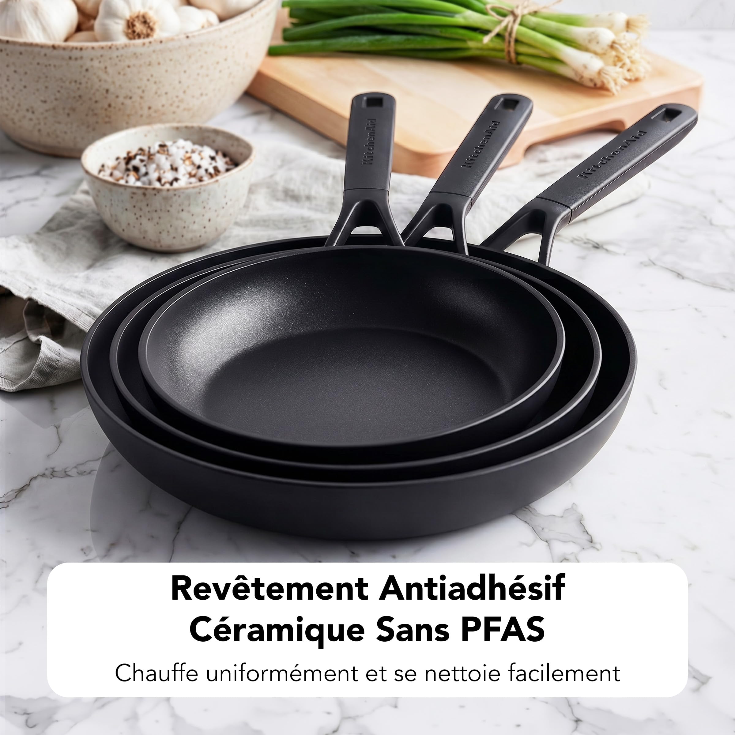 KitchenAid Poêle à Frire 30 cm - Aluminium Forgé Anodisé Dur, Revêtement Céramique Antiadhésif Sans PFAS, Compatible Induction, Four et Lave-Vaisselle, Noir