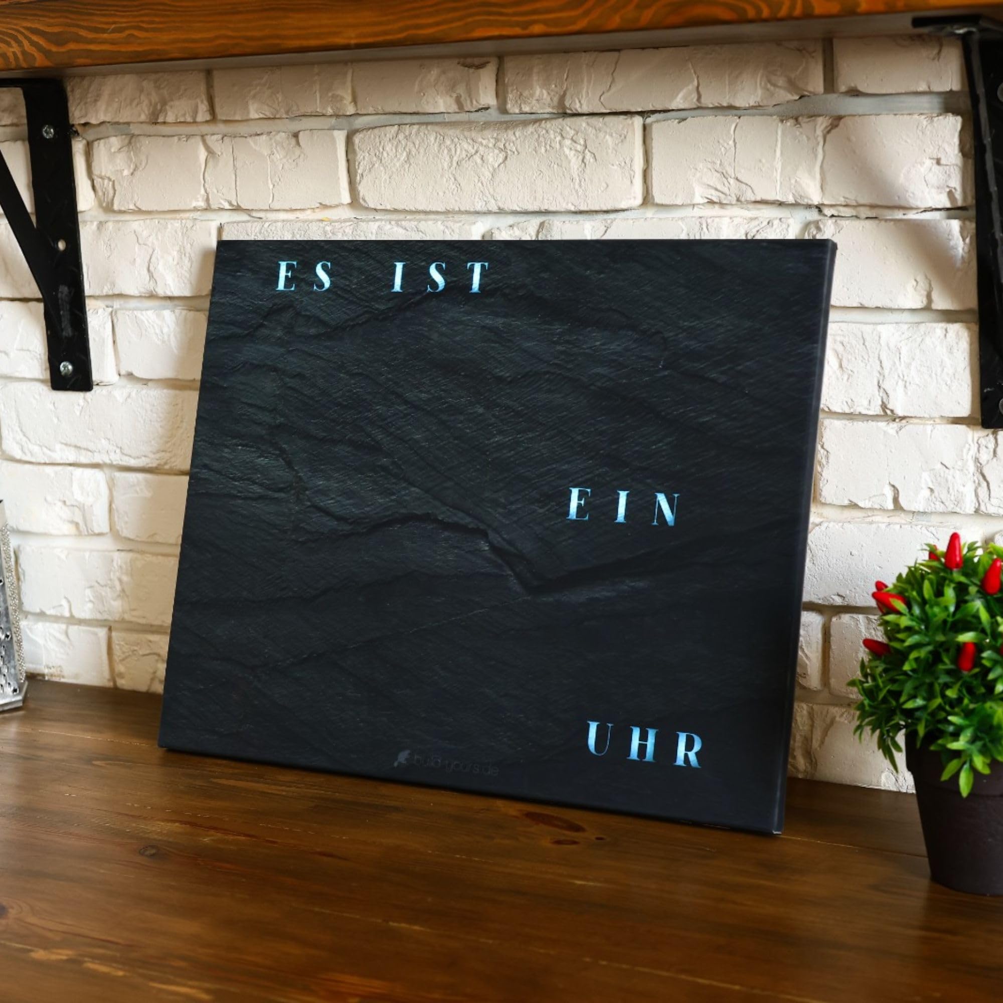 WordClock Jupiter 2.0 – Phantom Slate Edition 50×40 cm – Die fortschrittlichste Wortuhr bei Amazon – RGBW LED 4,3 Mrd Farben – Echtzeituhr RTC – IO Advanced Software – Premium Schiefer-Design