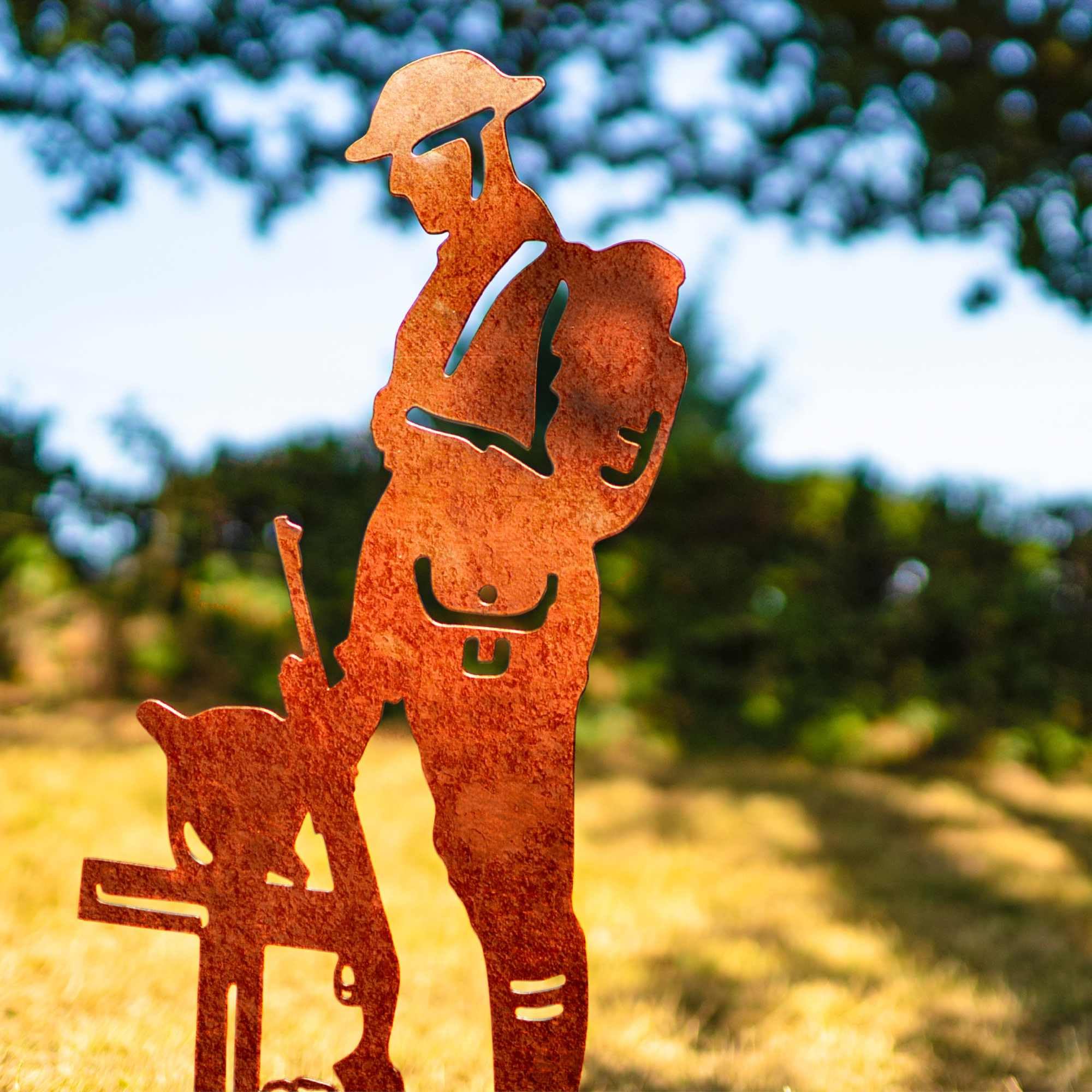 LOGI Lest We Forget Tommy Soldier Silhouette Military Statue Remembrance Day Sculpture Army Poppy Metal Art Figurine Veteran Tribute Garden Memorial Ornament (Natural Oxidised)