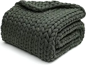 YnM Weighted Blanket, Handmade Chunky Knitted Design, Soft and Cozy, Temperature Regulating and Breathable, Machine Washable Throw for Sleep or Home Decor (Forest Green, 60x80 Inch, 20lbs)