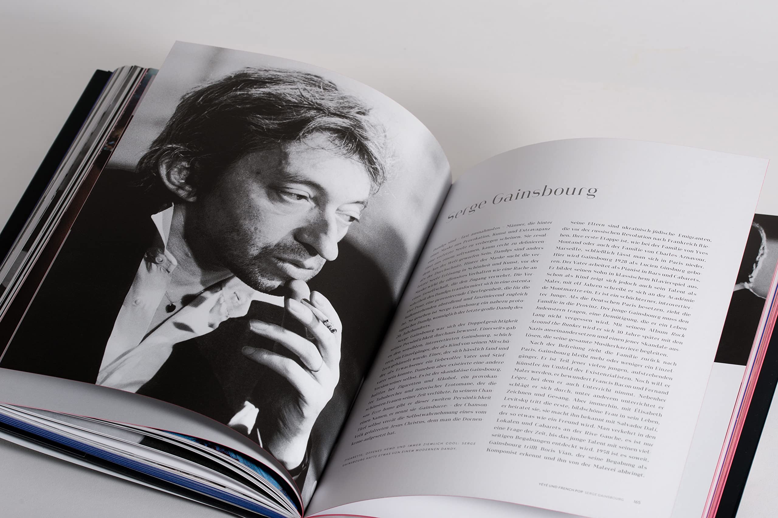 Chanson: Leidenschaft, Melancholie und Lebensfreude aus Frankreich - [Ein Fotobildband in prachtvoller Ausstattung mit Portraits von Stars wie Edith Piaf, Charles Trenet und ZAZ]