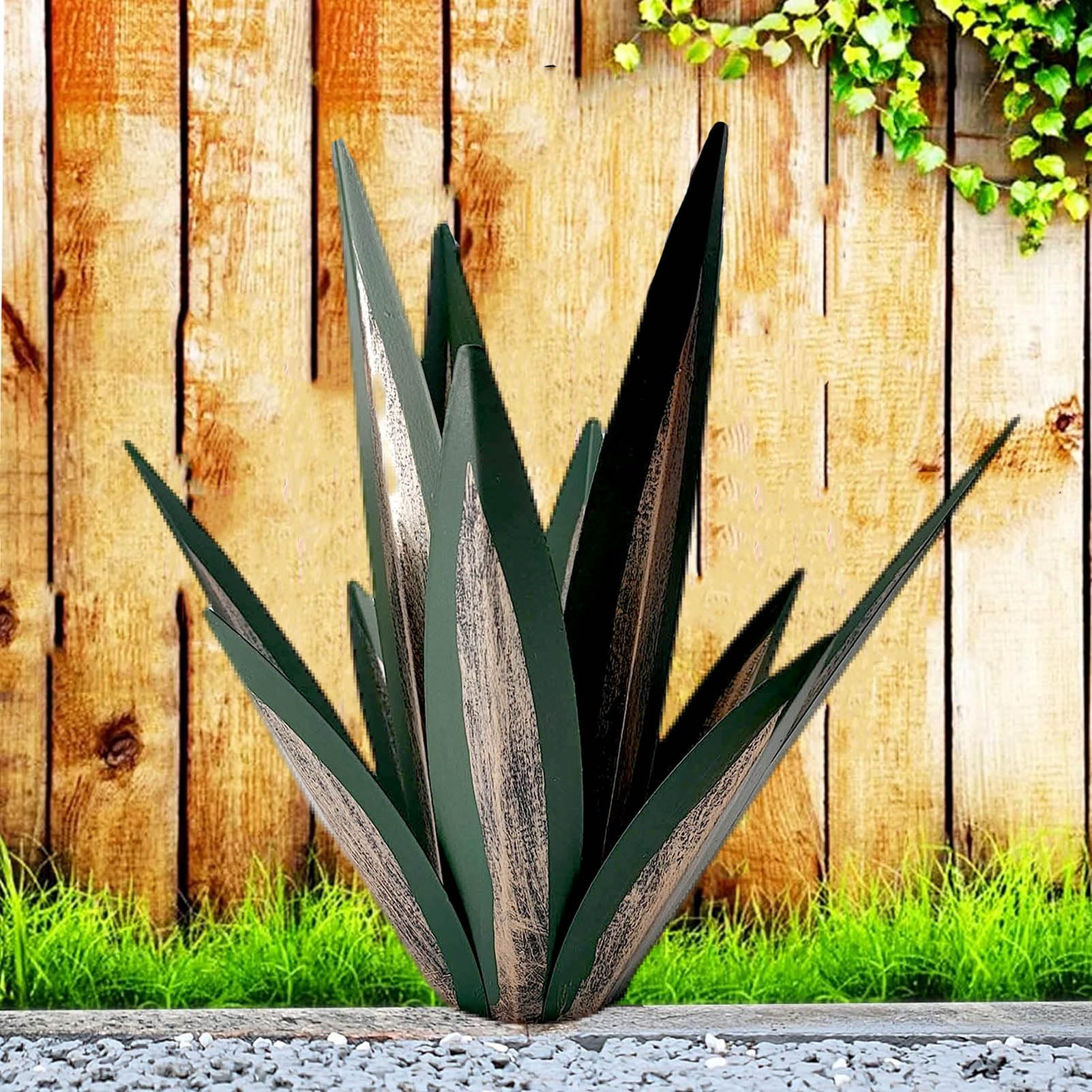 Tequila Scultura Rustica in Metallo Agave Piante Decorazione per la casa Rustico Dipinto a Mano in Metallo Agave Ornamento da Giardino Decorazione per Prato 25,6 Pollici/65 cm (Oro) (Verde)