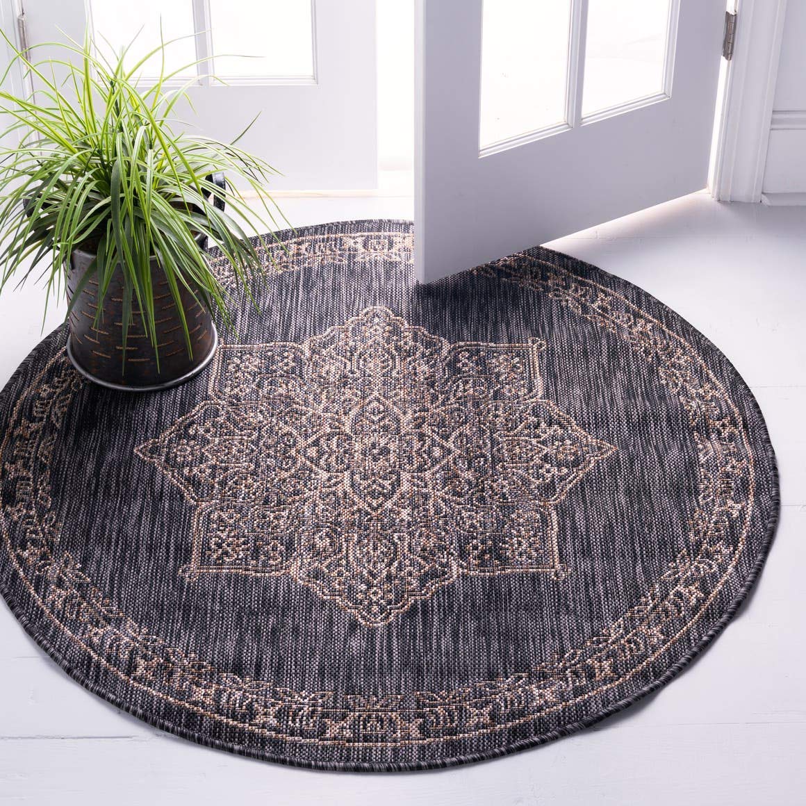 Unique Loom Outdoor Traditional Collection Area Rug - Antique (4' 1