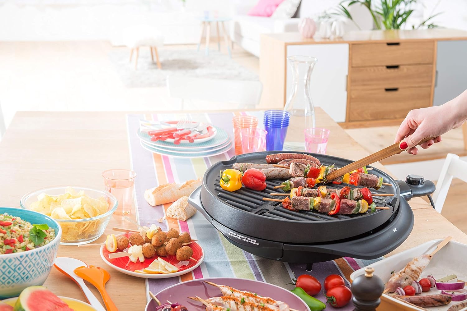 Senya Barbecue Elettrico 2 in 1 su Supporto e su Tavolo, Superficie di Cottura 40 cm, Placca in Alluminio Pressofuso, Coperchio Staccabile, 2200W, SYCK-G043 Senya Barbecue Elettrico 2 in 1 su Supporto e su Tavolo, Superficie di Cottura 40 cm, Placca in Alluminio Pressofuso, Coperchio Staccabile, 2200W, SYCK-G043