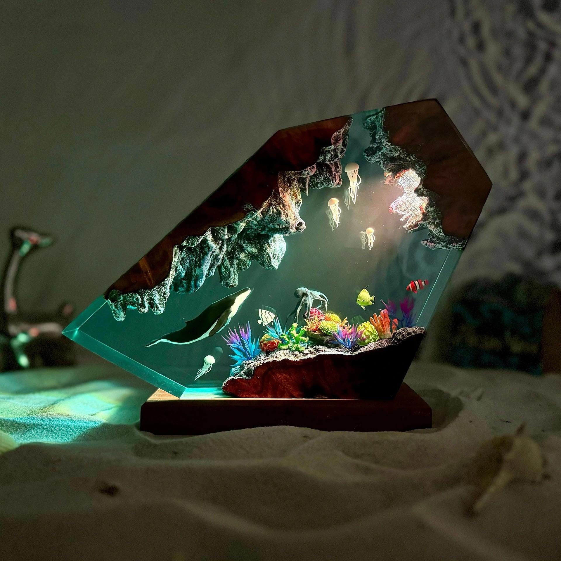 3D Ozean Epoxidharz Nachtlicht, Harz-Ozean-Tier Figuren Ornamente mit Holzsockel, Nachttischlampe mit USB-Kabel und 16 Farbe Remote Mehrfarbige LED Nacht Lampe, Desktop-Kunst-Dekor(Stil 5)