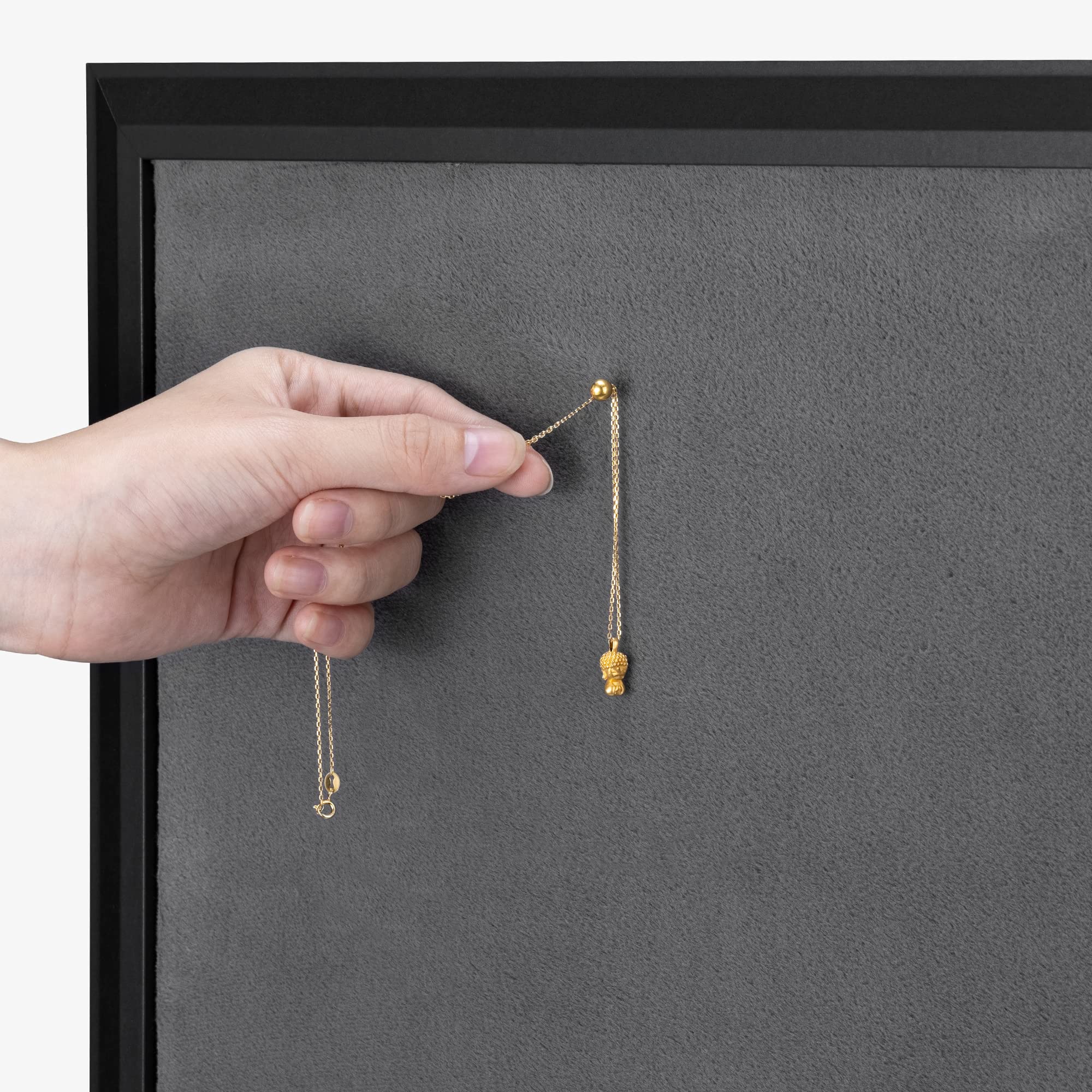 Navaris Bacheca da Parete Morbida 60 x 45 cm - Porta Foto Muro e 24 Puntine Oro Argento - Bacheca Tessuto Peluche Grigio con Cornice Nera - Porta Gioie
