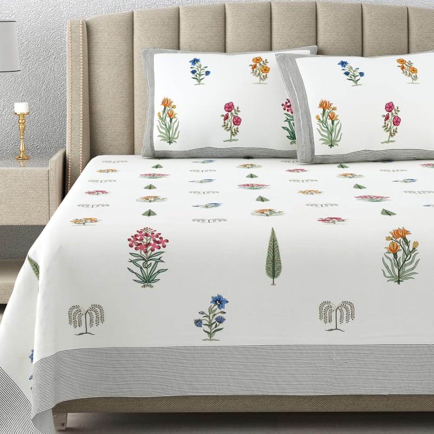 DE CAMA Since 1997 | 100% Cotton 300 TC Premium King Size Bedsheet for Double Bed (90 x 108 Inch) with 2 Pillow Covers Set (17 x 27 Inch) Hand Block Printed Bedsheet Set - Paradise Block Print, White