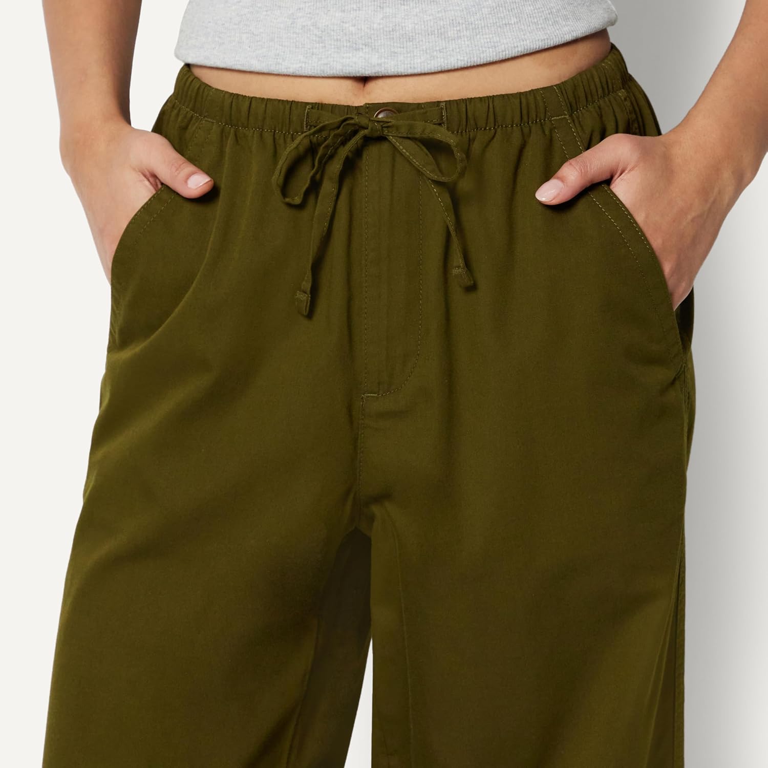 Amazon Essentials Women's Oversized-Fit Tie Waist Lightweight Pant