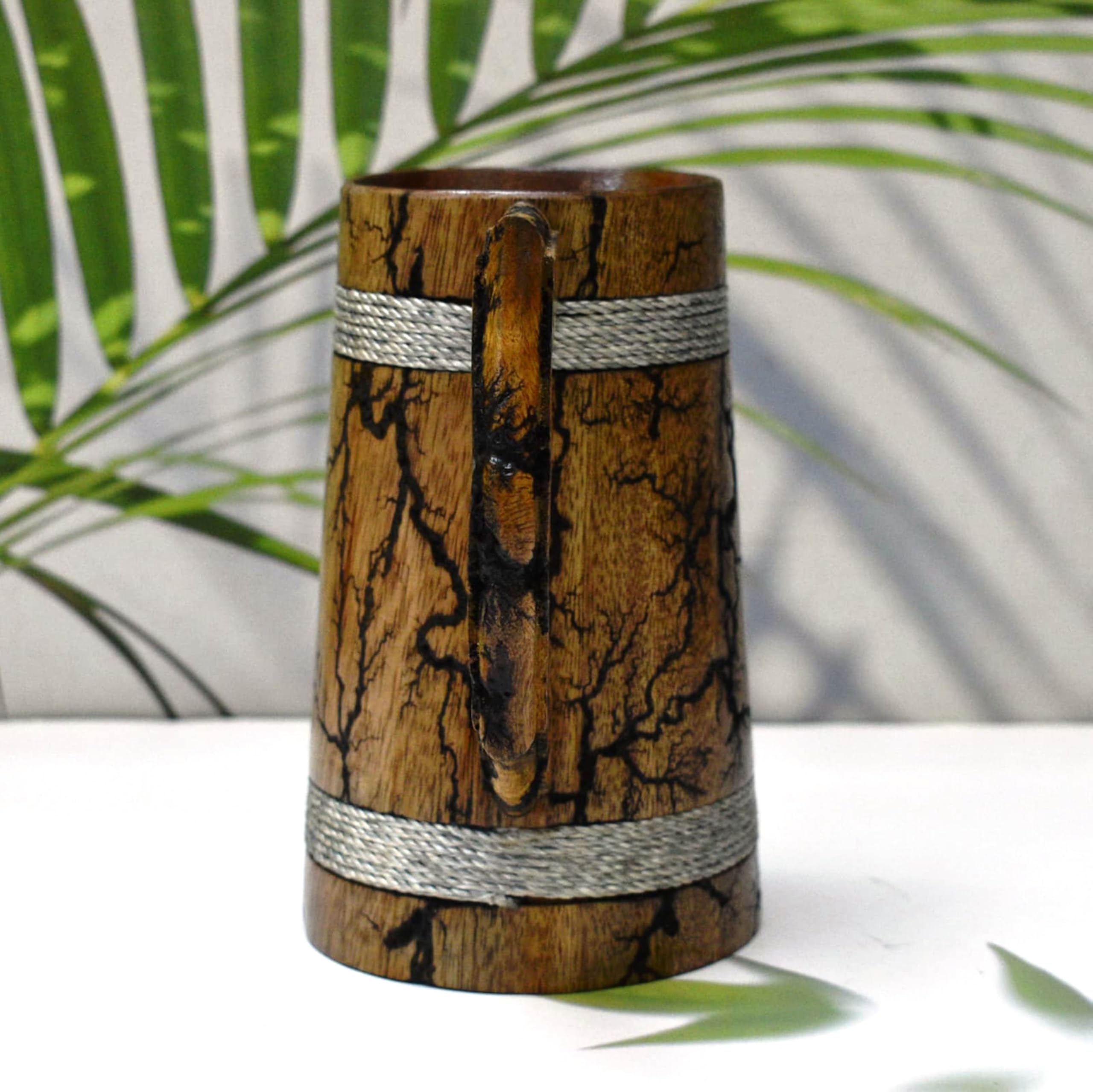 Indischer Bierkrug für ihn - Wikinger-Stil 20 OZ Holzkrug - Trinkkrug aus natürlichem Hartholz - Hochzeits- und Geburtstagsgeschenke für ihn