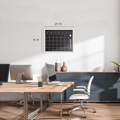 Miniatura 8 de U Brands Pizarra magnética con calendario, 20 x 16 pulgadas, marco de madera rústica, incluye lápices de tiza e imán