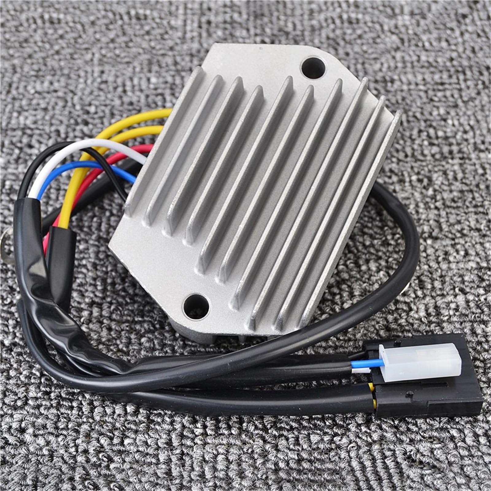 Régulateur de tension Convient pour Hatz 1D50.16 1D81.24 1D90.18 1D90V.16 Terex MBR71 01916800 01983800 Régulateur de tension redresseur Redresseur
