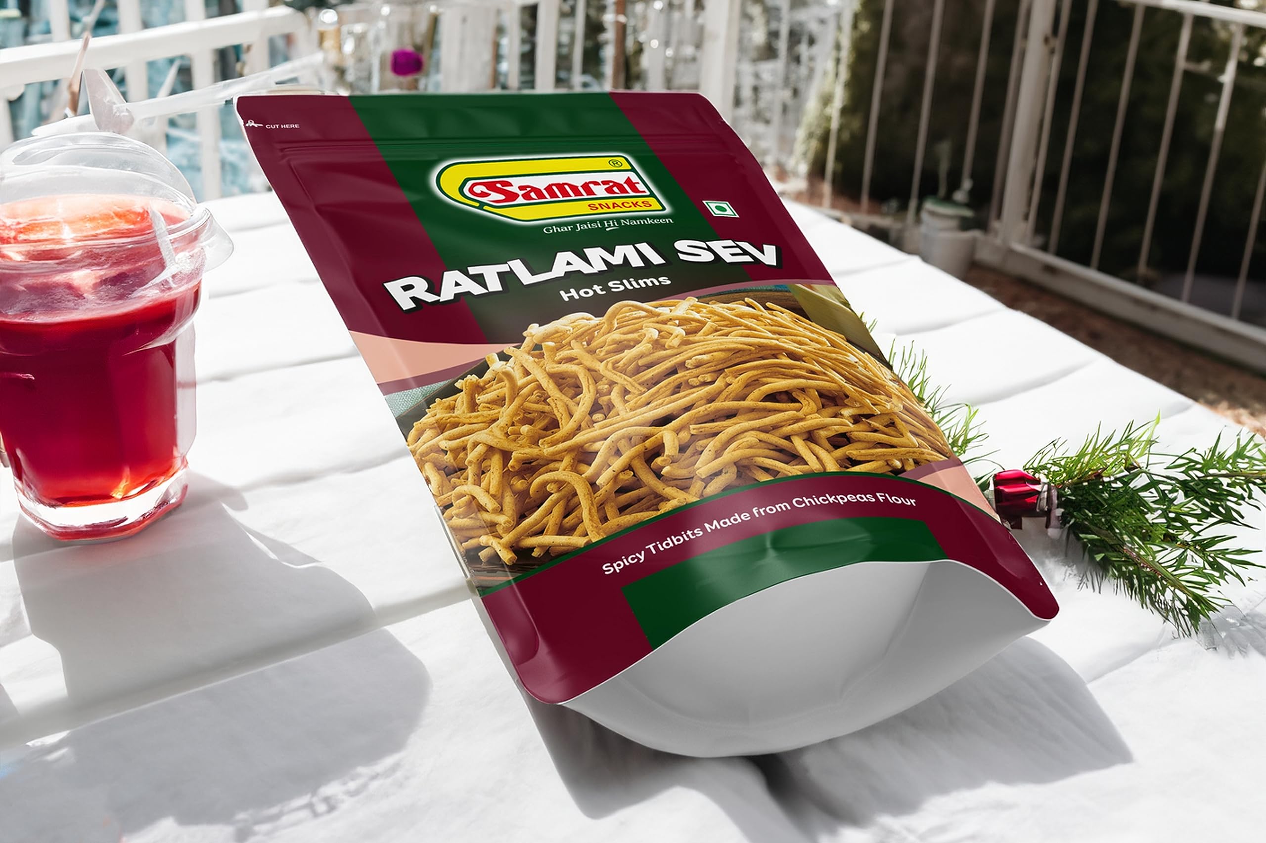 Samrat | Ratlami Sev Bhujia Hot Slims Magic of Spicy & Crispy Taste in Flavorful Namkeen Snacks | Ghar Jaisi Hi Namkeen | (1 KG) 3