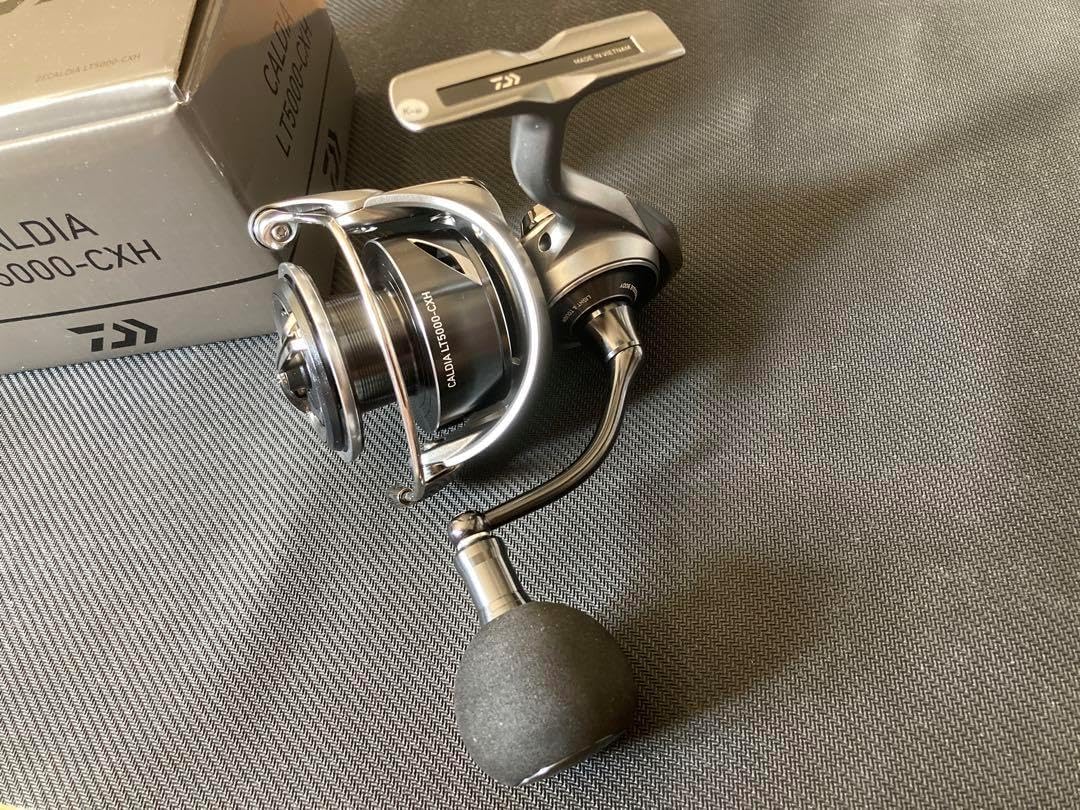 未使用 25カルディア 5000-CXH ダイワ ダイワ(DAIWA) スピニングリール