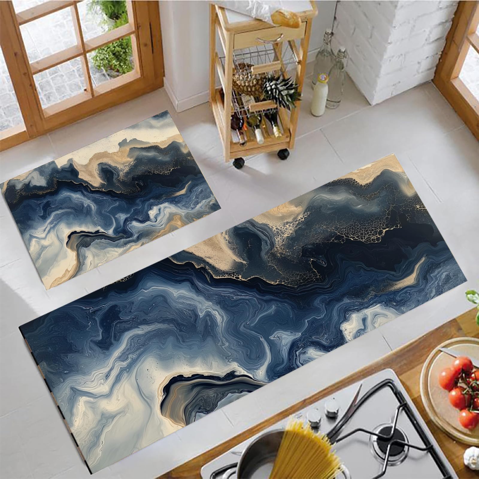 Tapis de cuisine lavable en lot de 2 pièces aux dimensions 44x70 et 44x120 cm motif marbré bleu