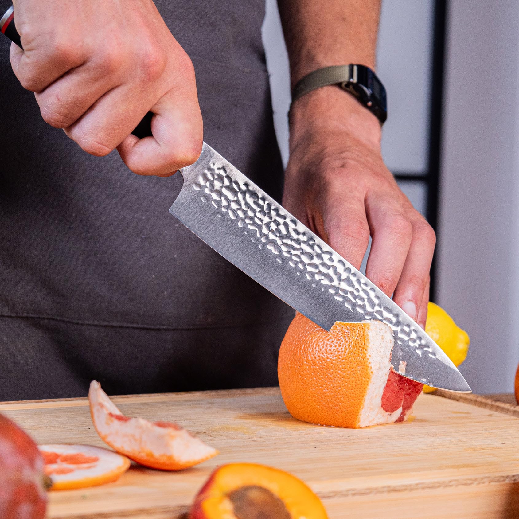 KOTAI | Cuchillo de chef Gyuto | Cuchillo de chef profesional | Hoja de 20 cm | Cuchillos forjados a mano | Acero inoxidable japonés 440C | Mango de madera de Pakka | Tang oculto completo