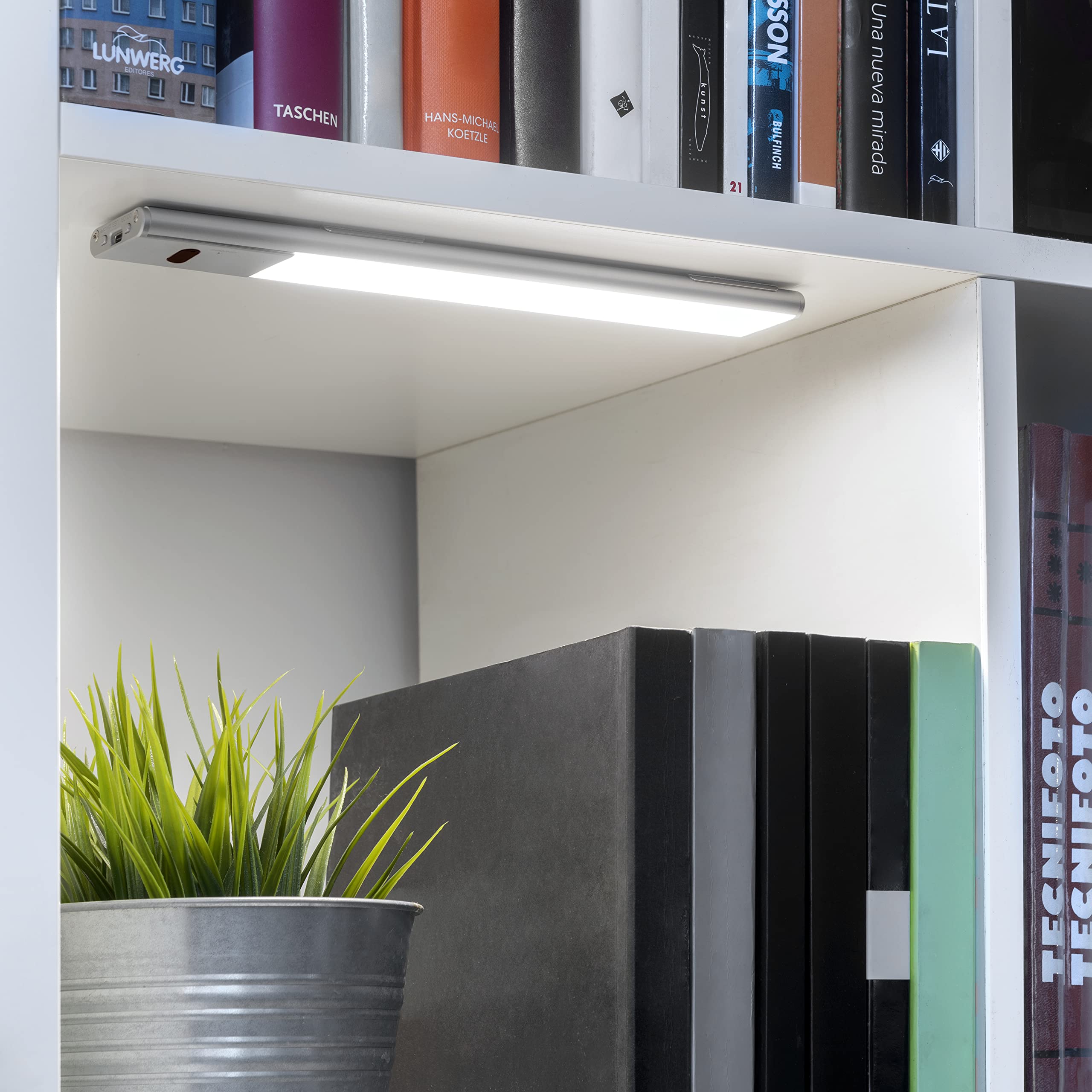 EMUCA - Aplique LED recargable por USB Kaus con sensor táctil de proximidad, L 600 mm, Anodizado mate, Plástico y Aluminio, 5213962