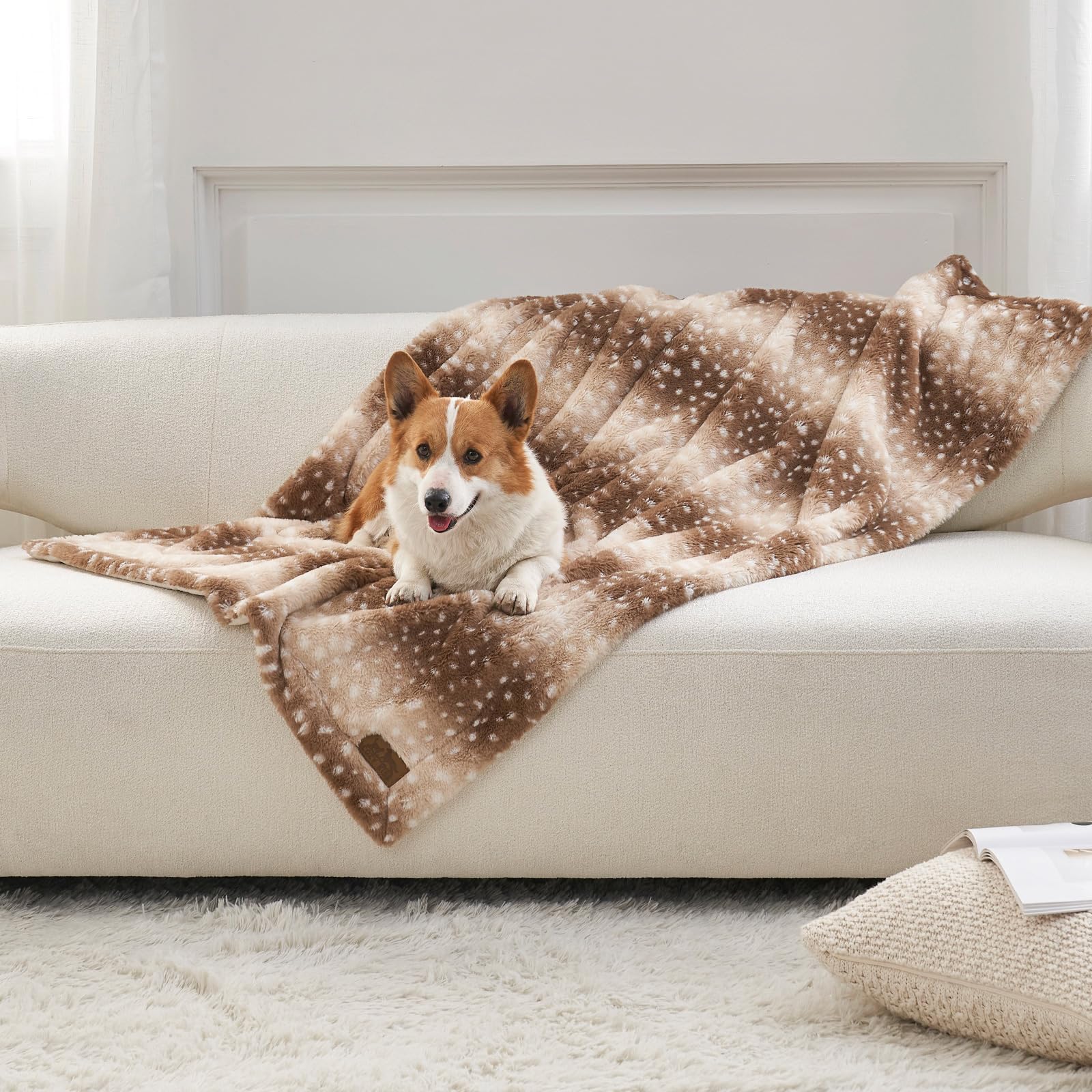 COZY KISS Waterproof Pet Blanket, Christmas Deer Print Faux Fur Blanket for Bed Couch Protector, Reversible Washable Plush Dog Throw for Puppy, Double Sided Cat Blanket, 76x101cm, Brown