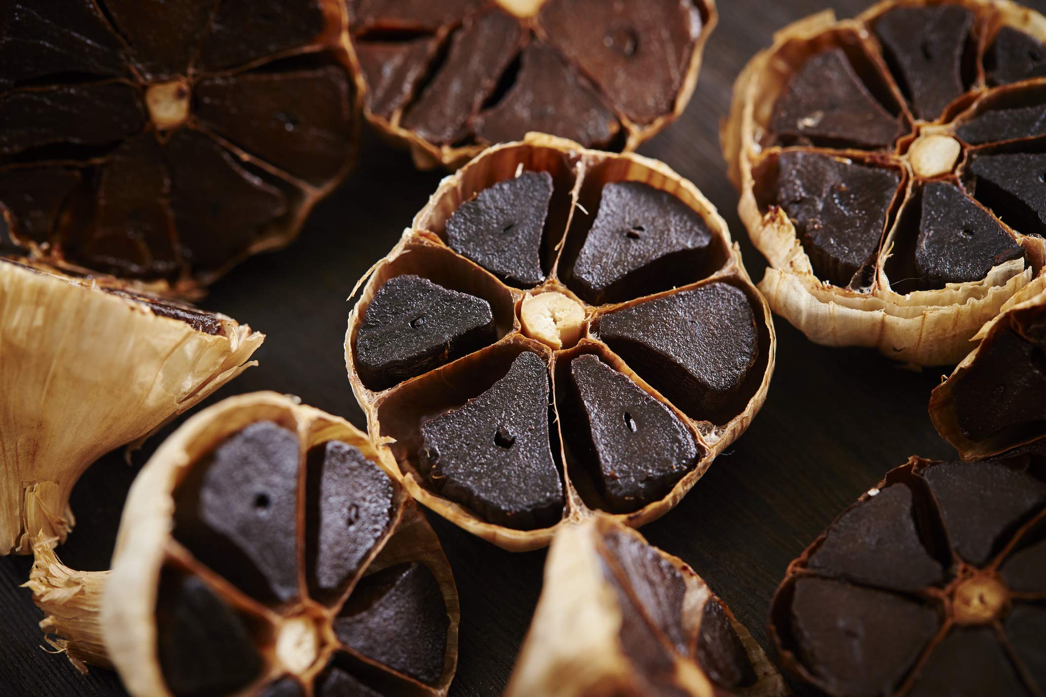 Hymor Schwarzer Knoblauch 20 Knollen 90 Tage fermentiert aus Las Pedroñeras Spanien Black Garlic Ajo Negro
