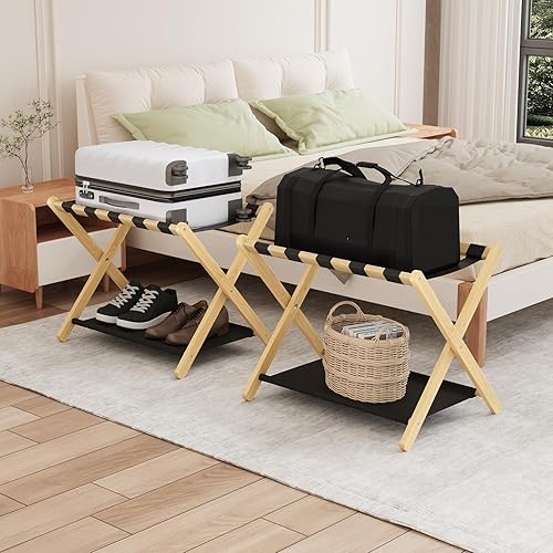 Paquete de 2 portaequipajes de bambú natural, soporte plegable para maleta con estante de almacenamiento, soporte de equipaje fácil de montar con 5