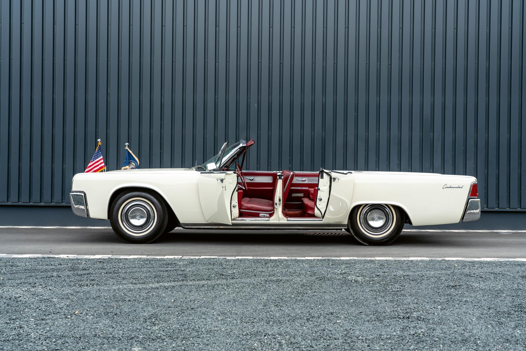 Classic Cars Review: Revised Edition