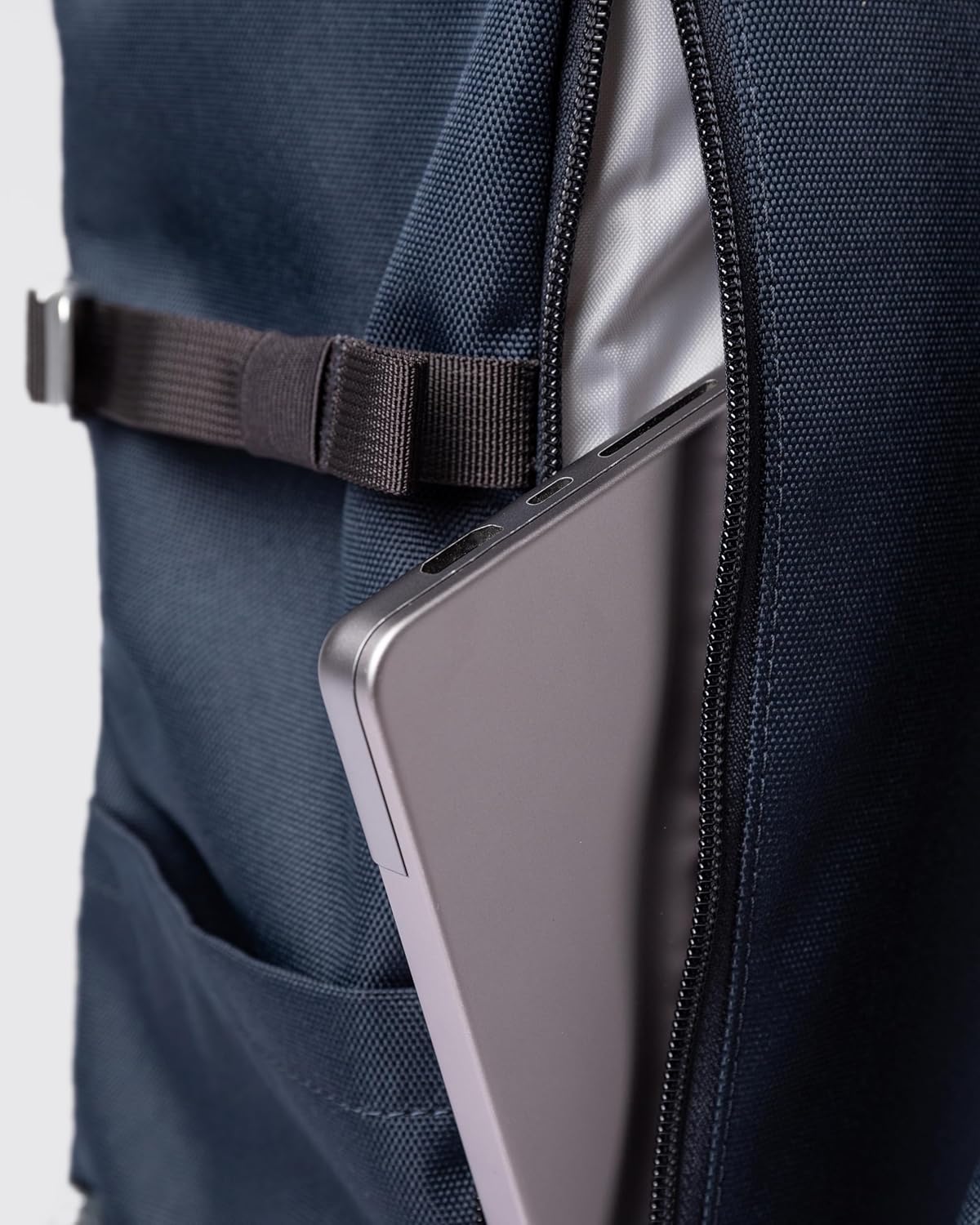 ICON Rolltop Backpack L Navy - Image 4