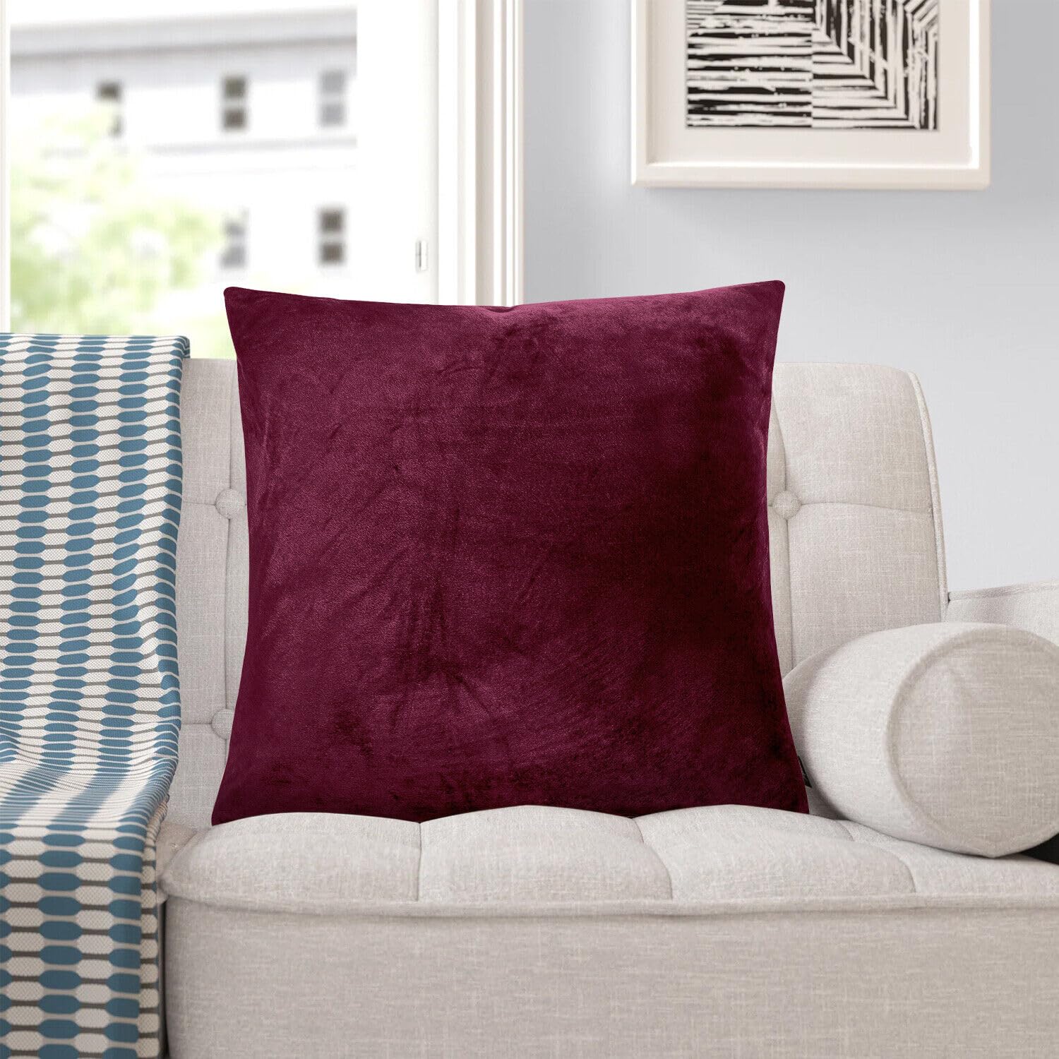INSAFIANS Decorative Crushed Velvet Cushion Covers 45cm x 45cm/Square Throw Pillowcases for Sofa Bedroom with Invisible Zipper 18x18 Inch (1, Burgundy)