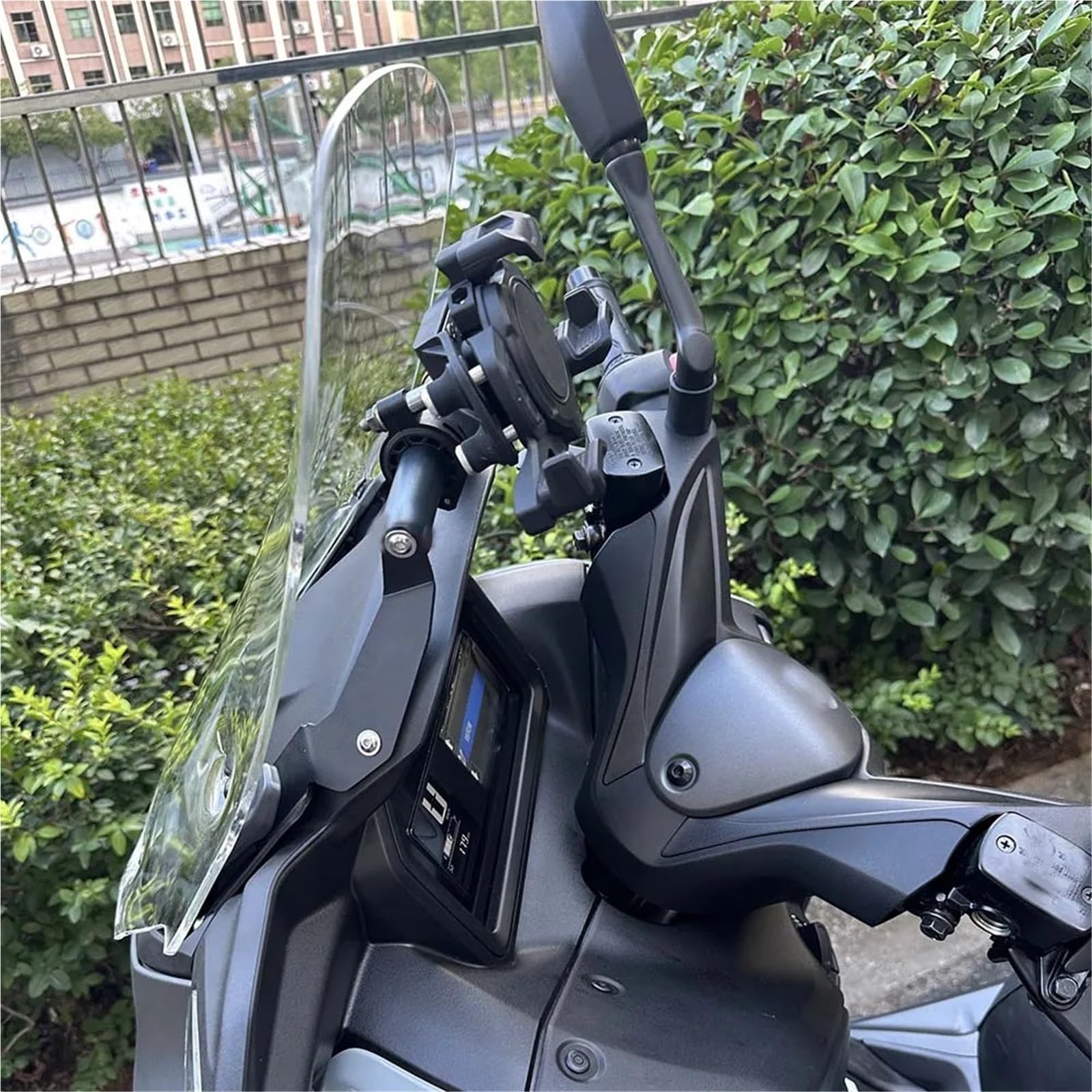 Uchwyt do nawigacji GPS Akcesoria motocyklowe Uchwyt na telefon, wspornik nawigacji GPS, pasuje do YAMAHA XMAX 300 250 125 2025 Motocyklowy uchwyt do nawigacji
