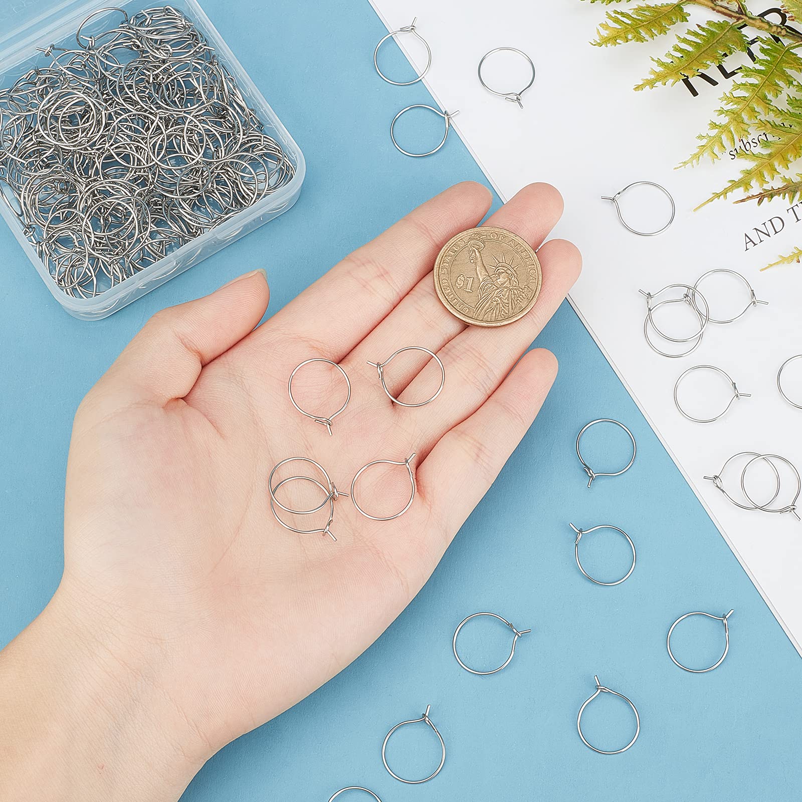 UNICRAFTALE 60Pcs 15-40Mm Wijnglas Charms Ringen Hoop Oorbellen Rvs Oorbel Markers Hoop Earring Accessaries voor Party Gunst Vrouwen Oorbellen Maken DIY Wijnglas Charms