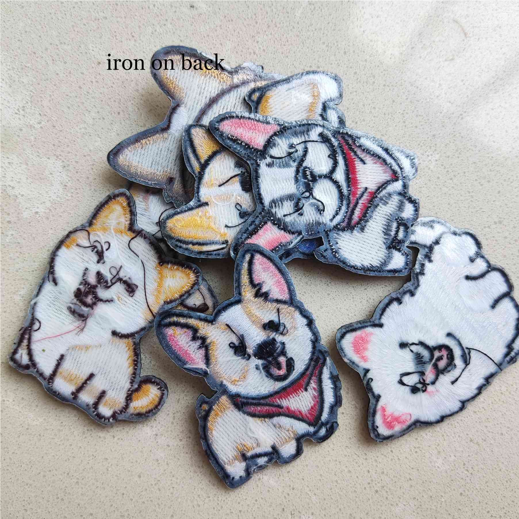 Amazon.co.jp: おもしろい Little Smile Corgi Akitas かわいい犬