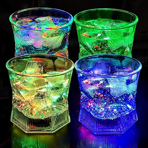UPZAI Vasos LED antiguos vasos de 10 onzas activados por líquidos, multicolor, juego de 4 vasos de plástico divertidos para agua, cerveza, cóctel,