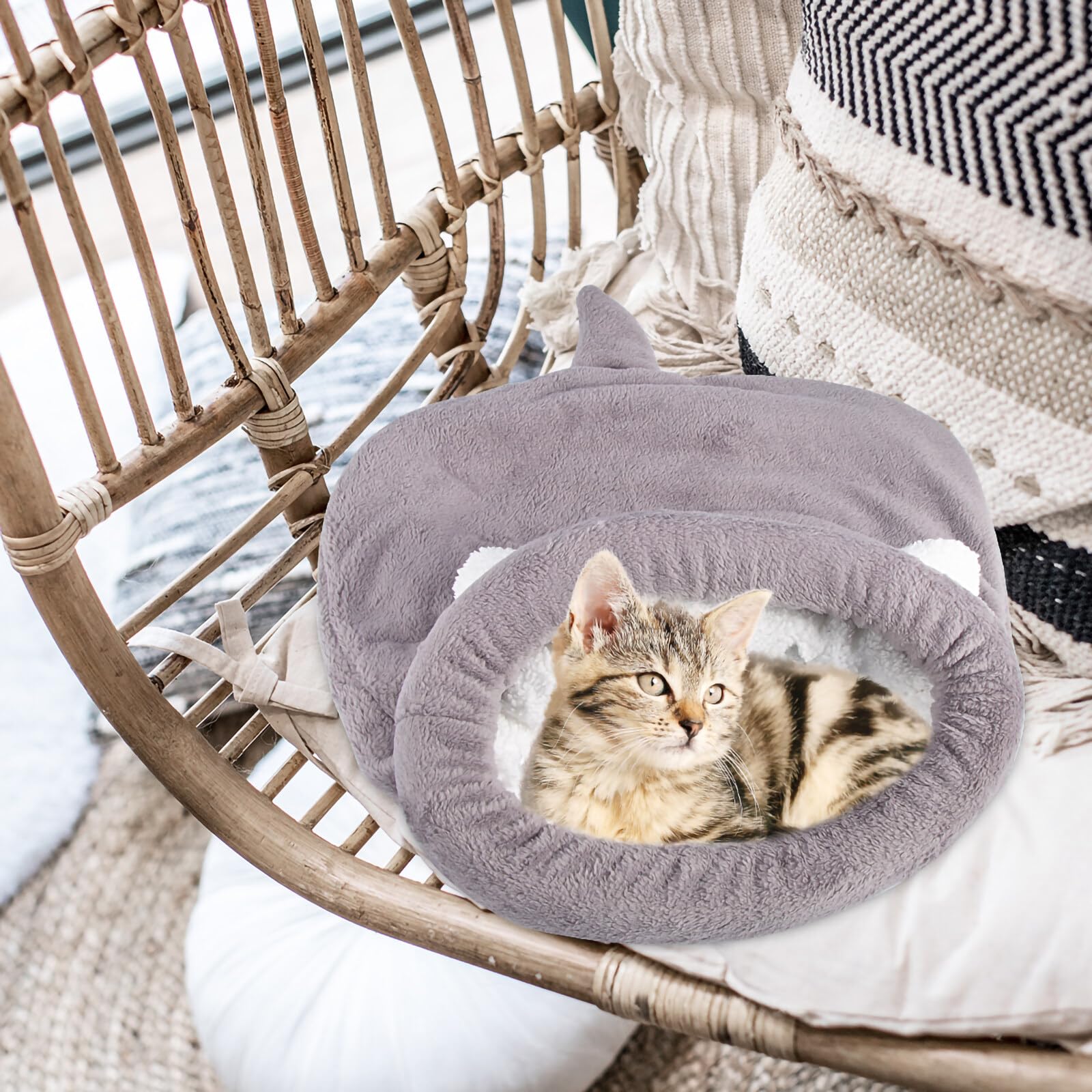 NCONCO Sac de couchage pour chat, chat - Chaud et confortable - Auto-chauffant - Grotte à moitié couverte - Pour chats et chiots (gris, M)