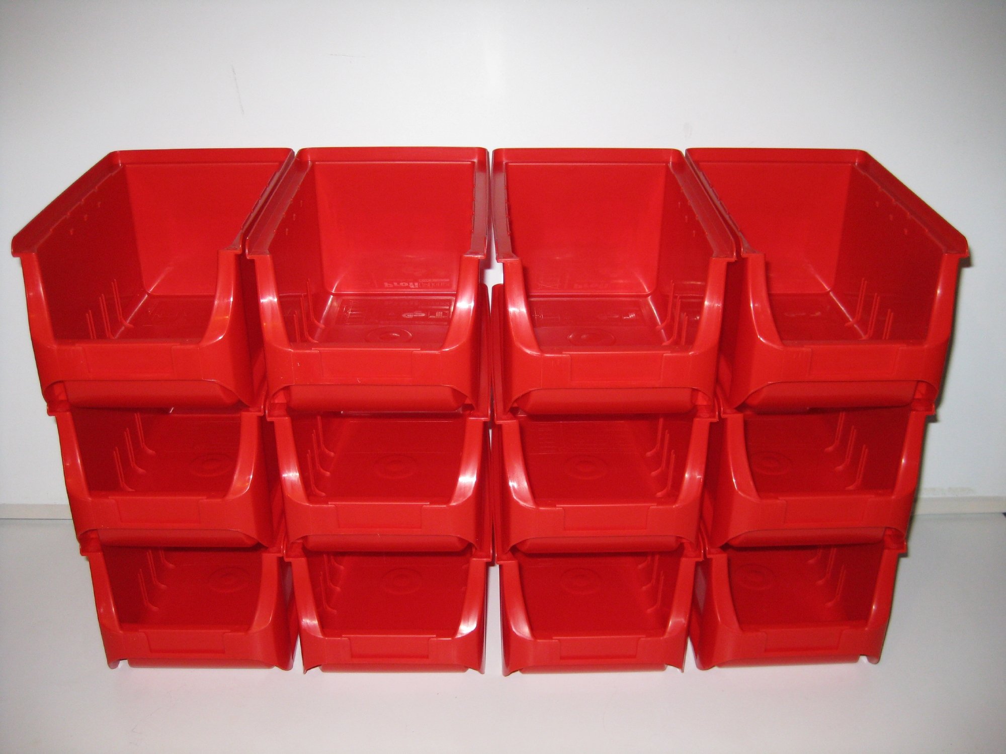 12 Stapelboxen, Lagerboxen, Sichtboxen, Allit Gr. 3 rot B.=119 x T.=189 x H.=105 mm
