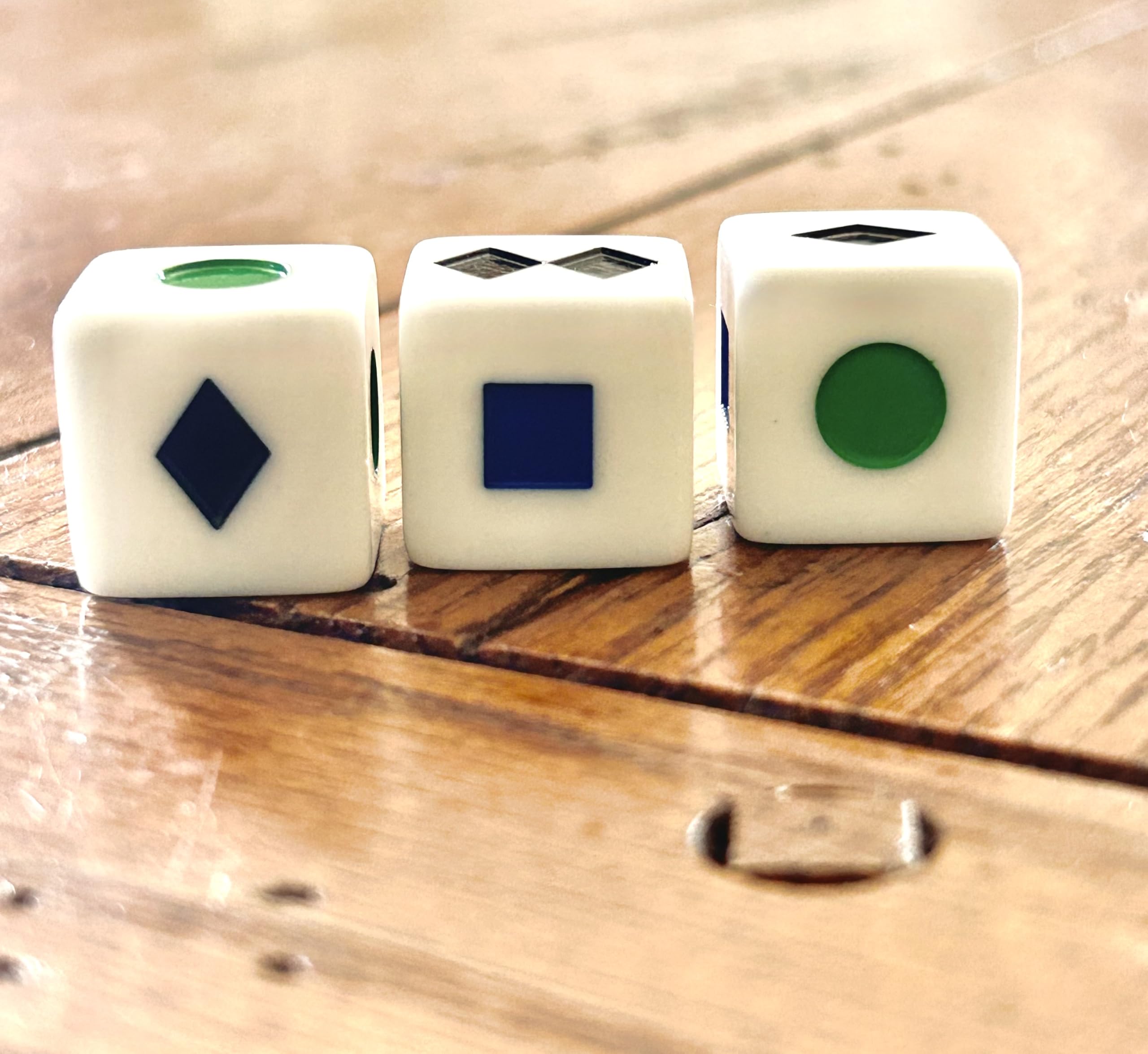 Moguls – Ski-Themed Family Dice Game | 5 Ways to Play | Screen-Free Après Ski Fun for Kids & Adults | Easy Mountain Game for Snowboard Trips, Lodge Nights, Cabins & Winter Game Night