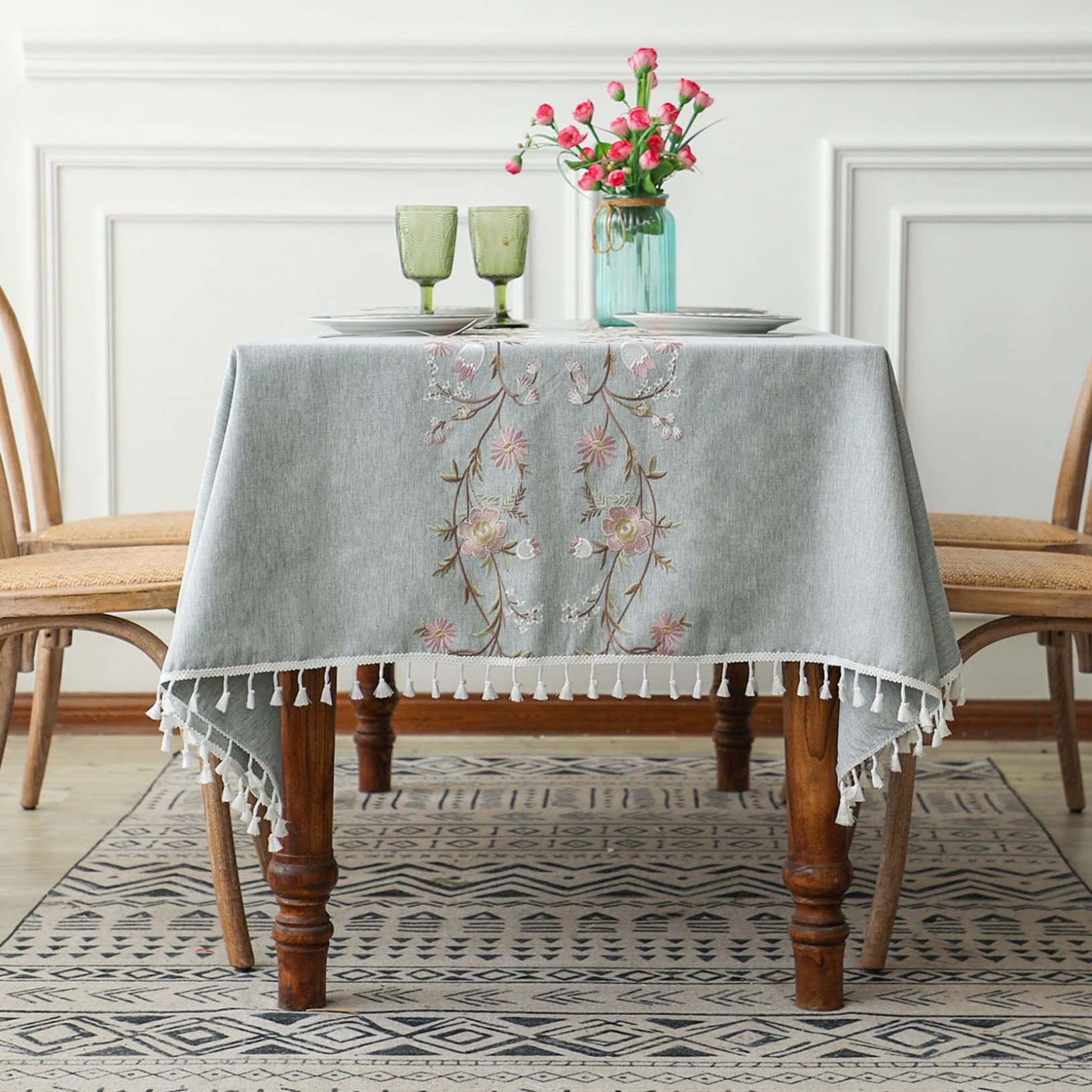 Amazon｜花柄 テーブルクロス テーブルカバー 綿麻 北欧 タッセル 装飾