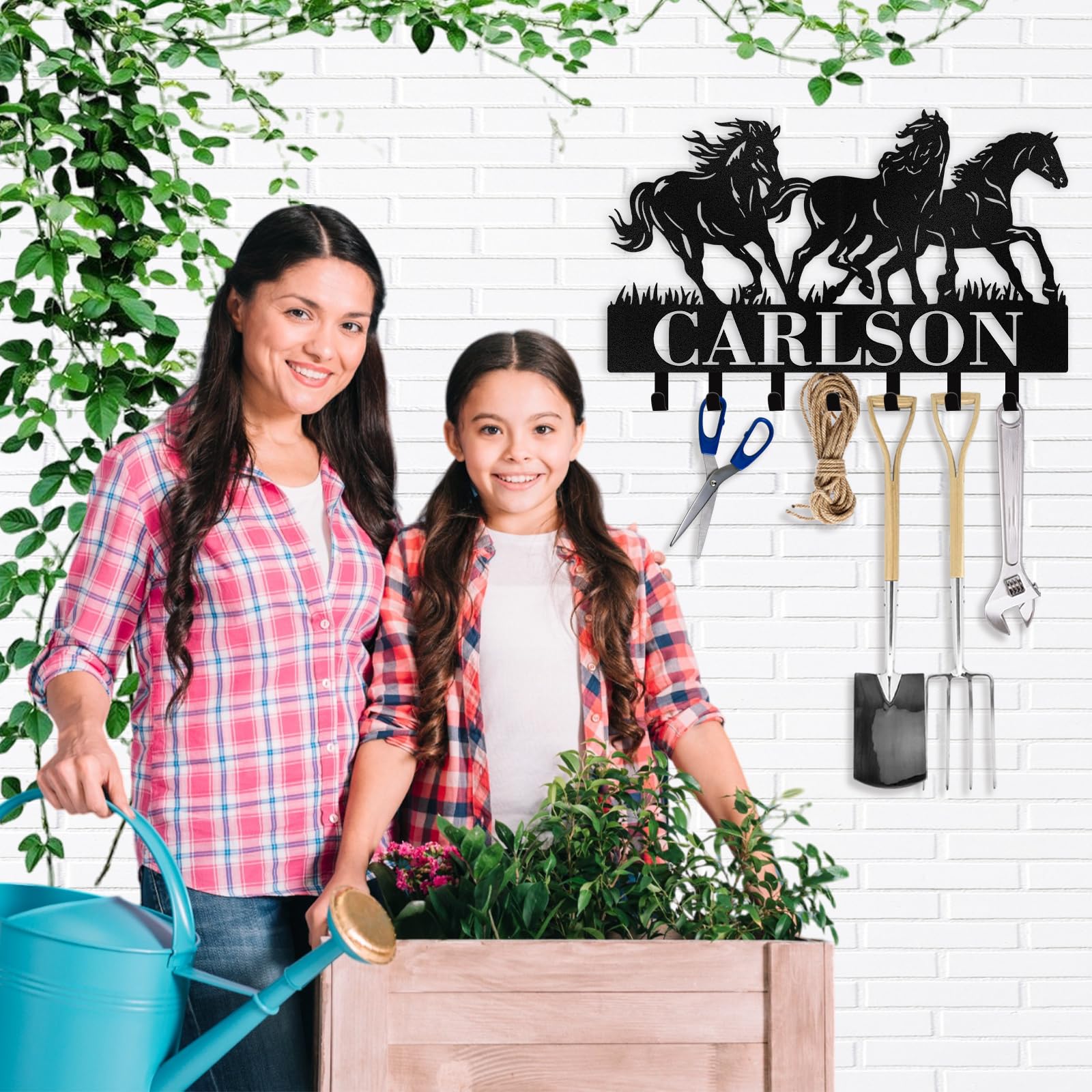 Dyoart Personalized Key Holder Wall Mount, Custom Metal Key Hooks with Name, Horse Key Rack Organizer for Wall, Coat Key Hanger Decor for Living Room Entryway Hallway Office Front Door