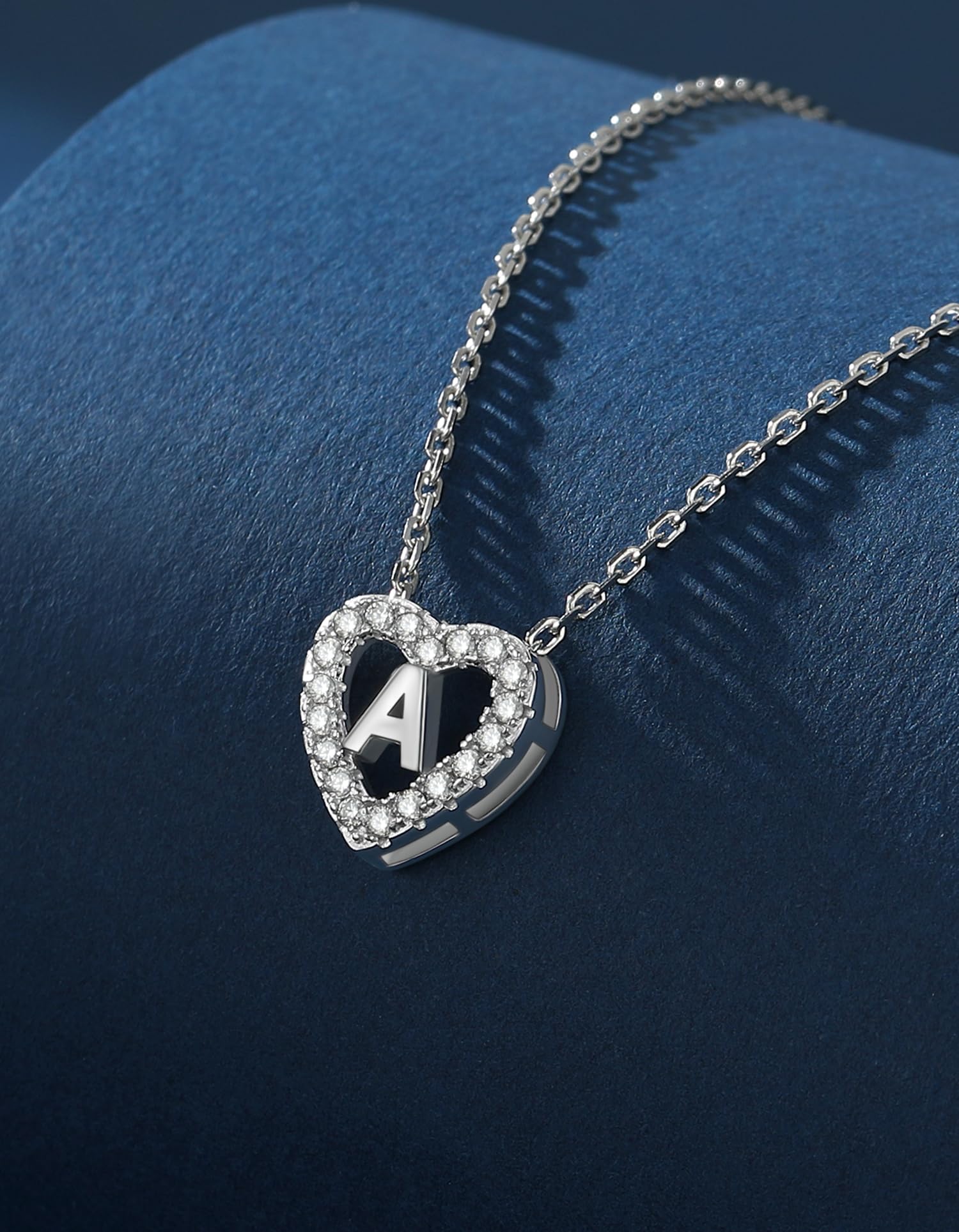 MomentWish Herz Kette mit Buchstaben A-Z Anhänger, Moissanit Diamant Initialen Halskette Damen,Personalisierte Geburtstagsgeschenk für Frauen Damen Weihnachtsgeschenke