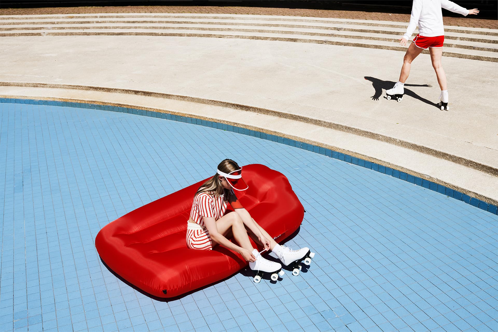 Fatboy Lamzac L Luftmatratze - Aufblasbares Luftbett - Keine Luftpumpe Nötig - Indoor & Outdoor Inflatable Mattress- Wasser- & Schmutzabweisendes Sofa - Polyester - 195 x 112 x 50 cm - Azur-Weiß Karo