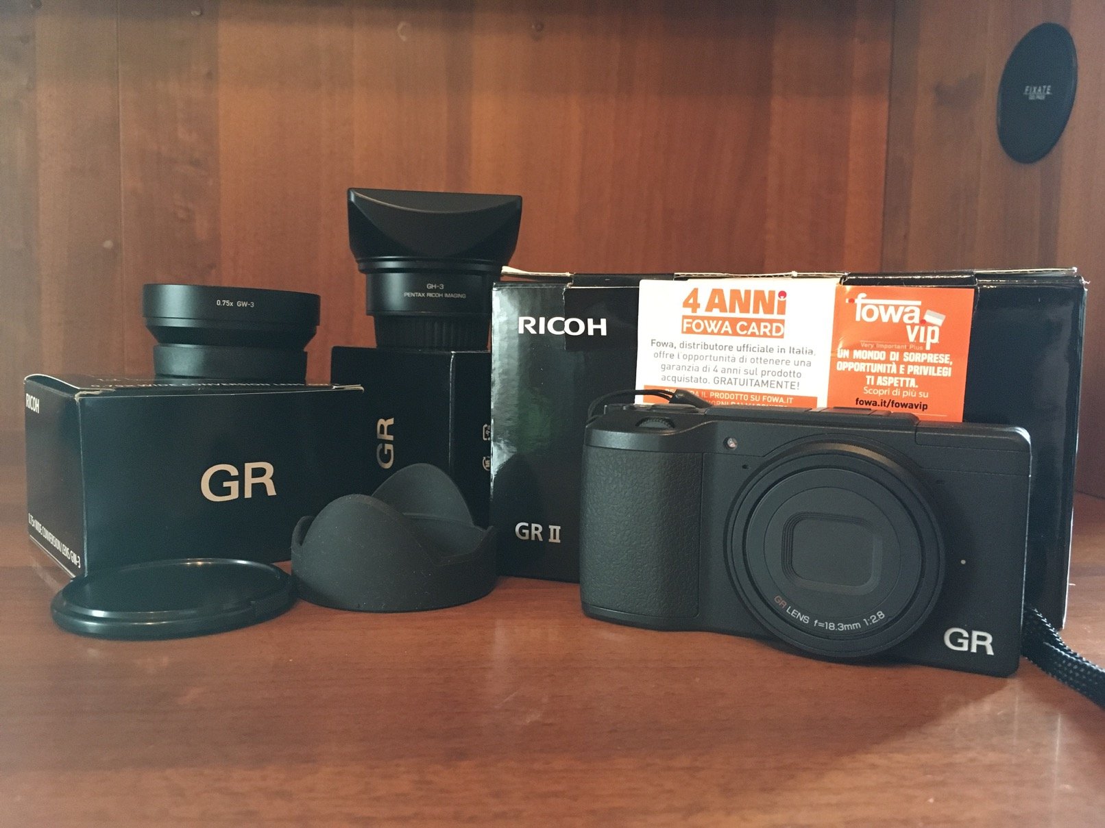 Ricoh GR II Kompakt Dijital Fotoğraf Makinesi (Siyah) : Amazon.com