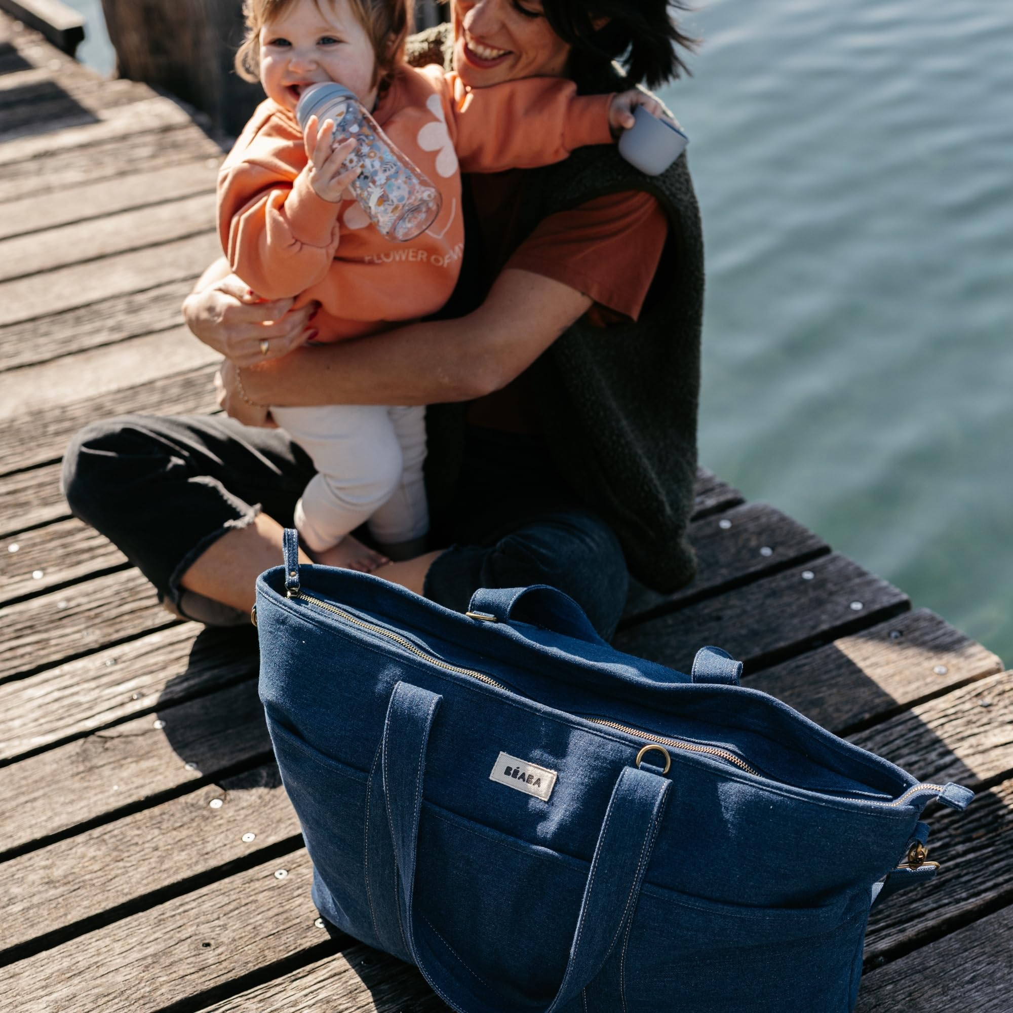 Béaba, Borsa Fasciatoio Madrid XXL - 44L, Tote Bag Grande Capacità, Borsa Fasciatoio Mamma Papà con 11 Tasche, Tasca Termica, Ganci Passeggino Integrati, Fasciatoio Imbottito, Denim