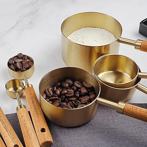 Miniatura 6 de GuDoQi Juego de 8 tazas y cucharas medidoras doradas, mango de madera con medidas métricas y estadounidenses, acero inoxidable premium, acabado