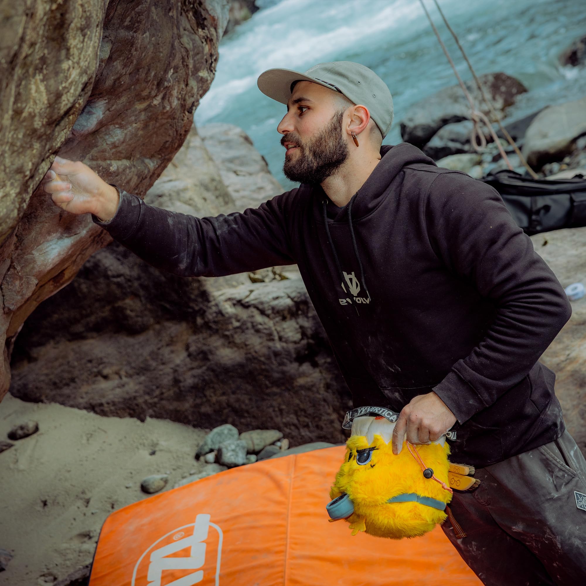 Y&Y Vertical YY Sam Boulder Chalk Bag