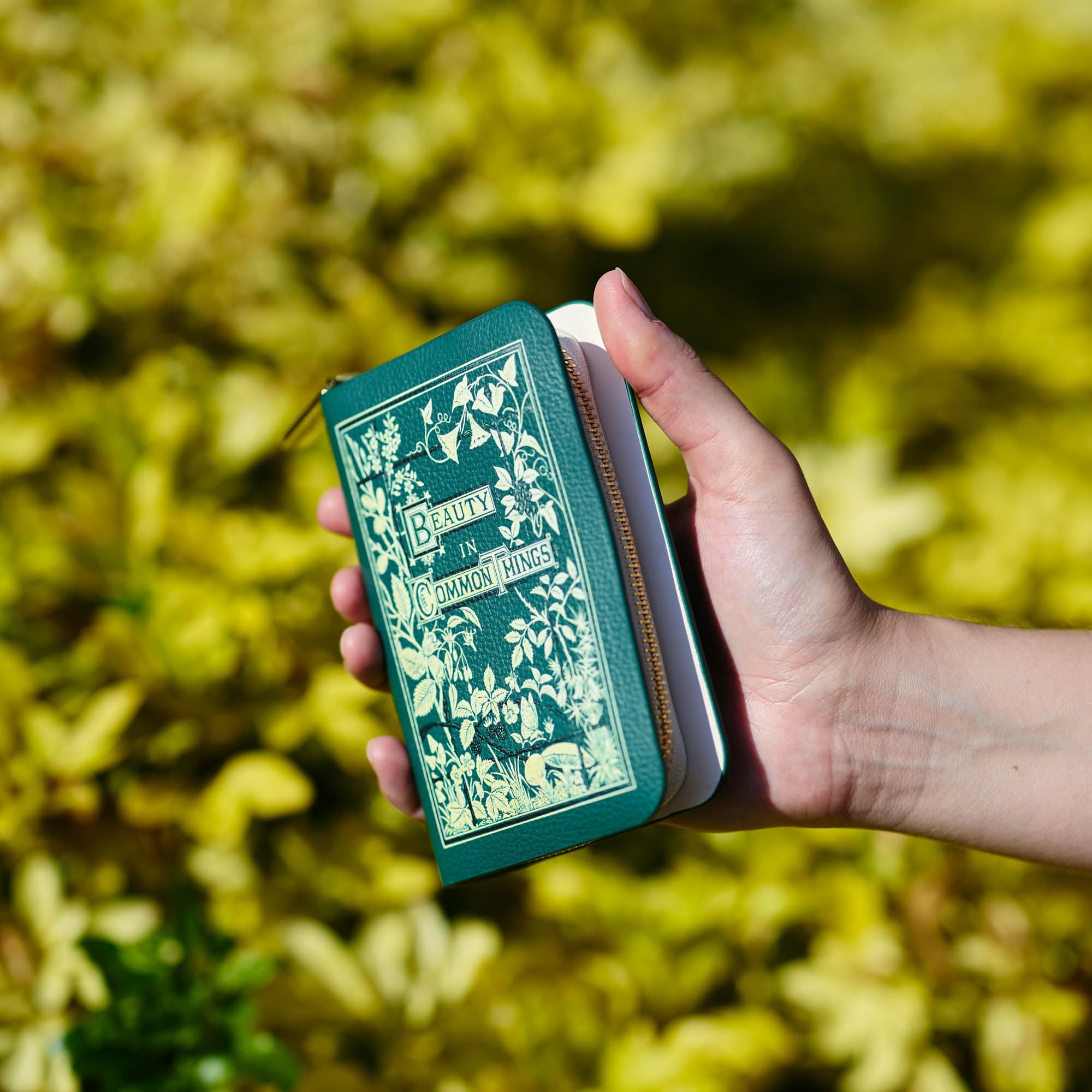 Well Read Beauty in Common Things Book Themed Zip Around Wallet for Book Lovers- Ideal Literary Gift for Book Club, Readers & Bookworms - Vegan Faux Leather Clutch