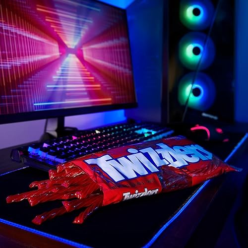 Vista 20 de TWIZZLERS Twists - Bolsa grande de caramelo masticable con sabor a fresa, 32 onzas