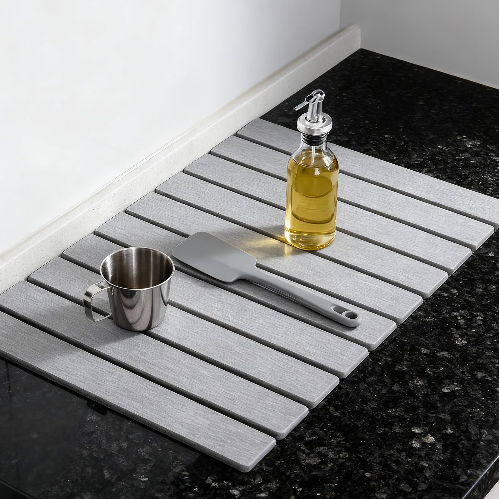 Tapis d'égouttement de vaisselle, 40 × 30 cm, pliable, en pierre de séchage, pour évier, terre de diatomée absorbant l'eau, pour cuisine, salle de bain, cuisine (gris foncé)
