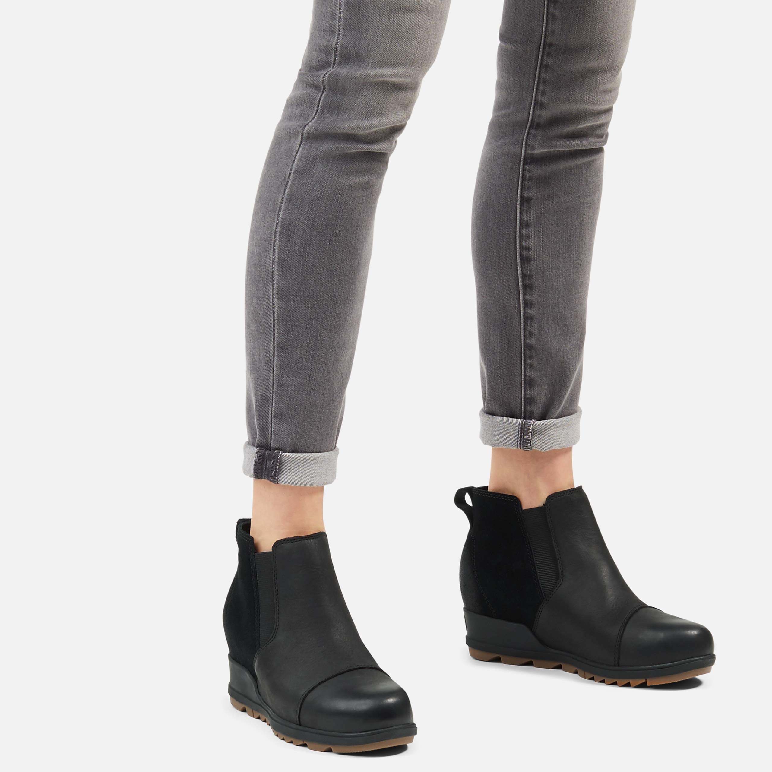 Size 9.5 Sorel Women's Evie Pull-On Bootie — Waterproof Suede Leather — Wedge Ankle Booties