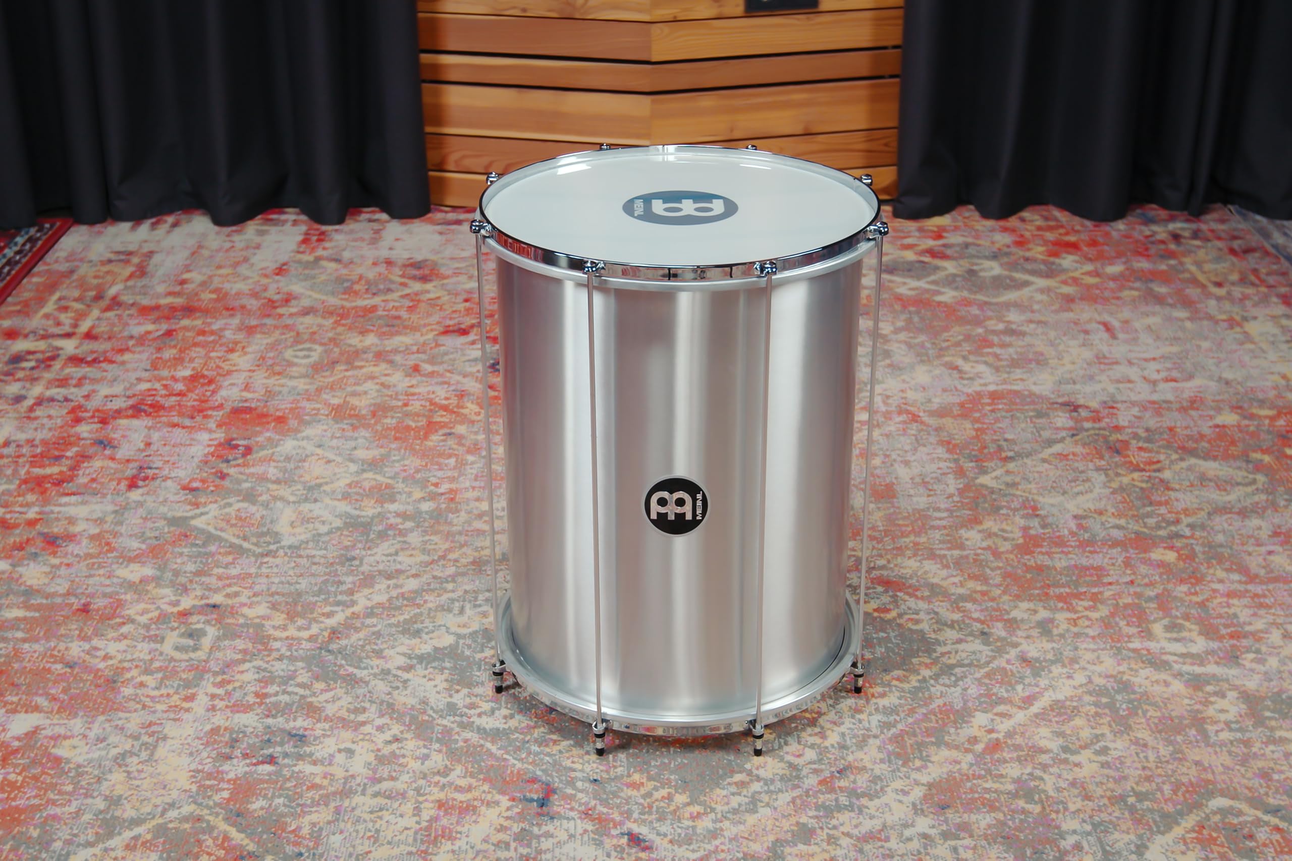 Meinl Percussion Classic Series Surdo - Kleine Samba Trommel - 16 Zoll Durchmesser - 20 Zoll Höhe - Aluminium, Silber (SUC16)