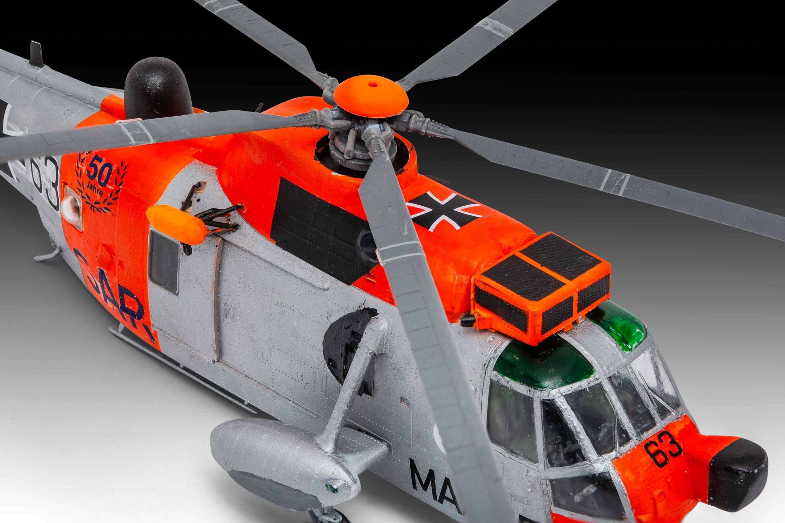 Amazon | ドイツレベル 1/72 ウェストランド シーキングMk.41