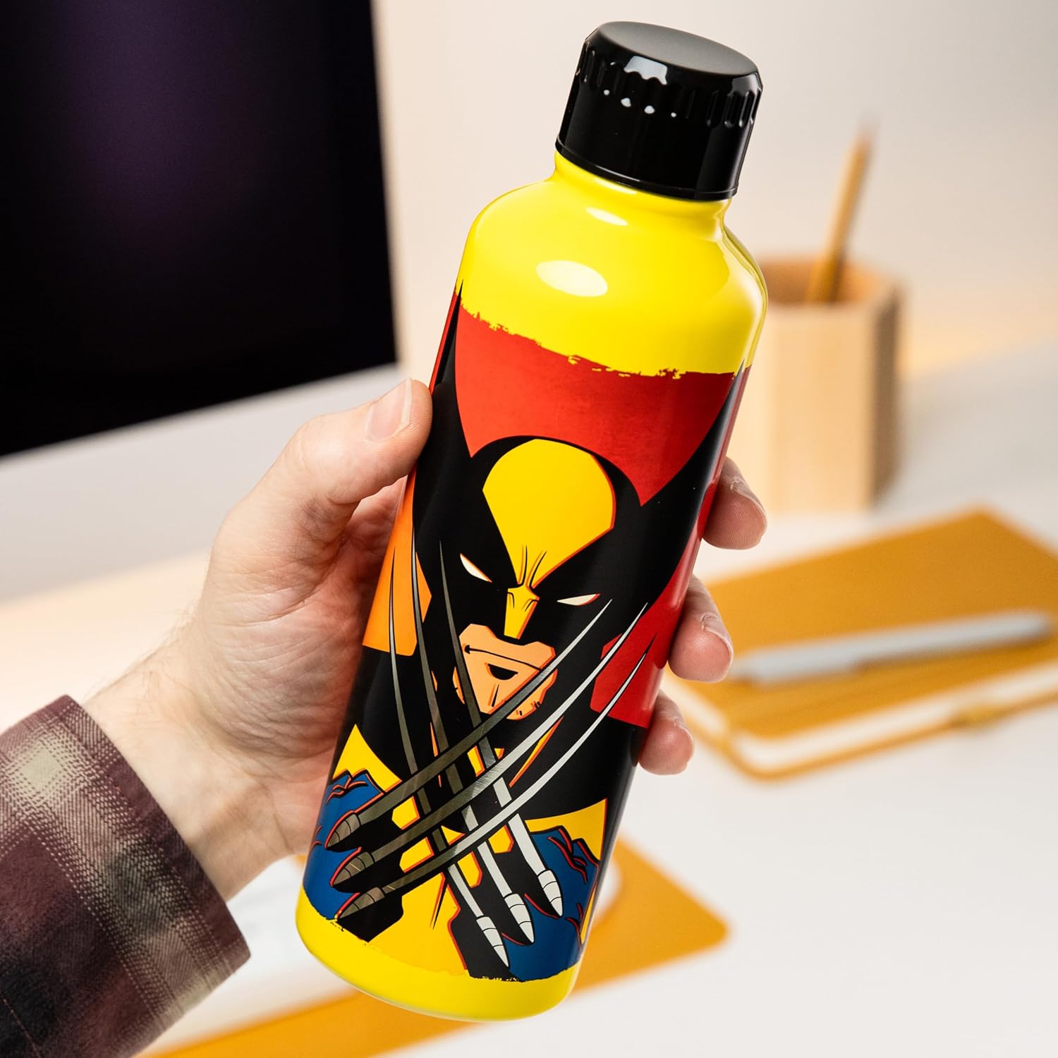 Paladone Wolverine Yellow & Red Metal Water Bottle with Screw-Top Lid, Officially Licensed Marvel X-Men Reusable Stainless Steel Flask 500ml, Superhero Merchandise for Teens, Adults, School, Work
