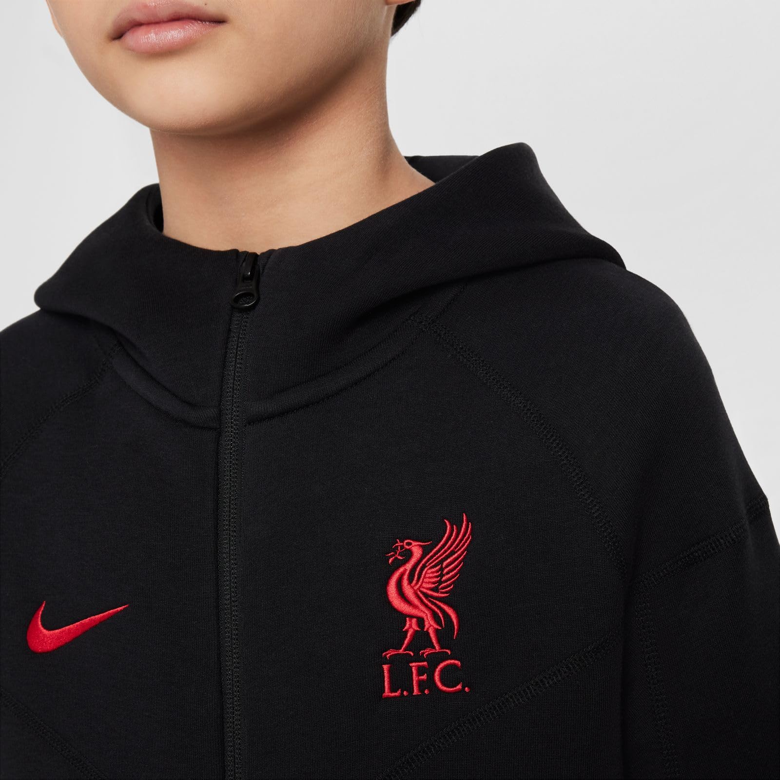NIKE Bluza sportowa Chłopcy Liverpool Fc Jungen Sportswear Tech Flc Fz