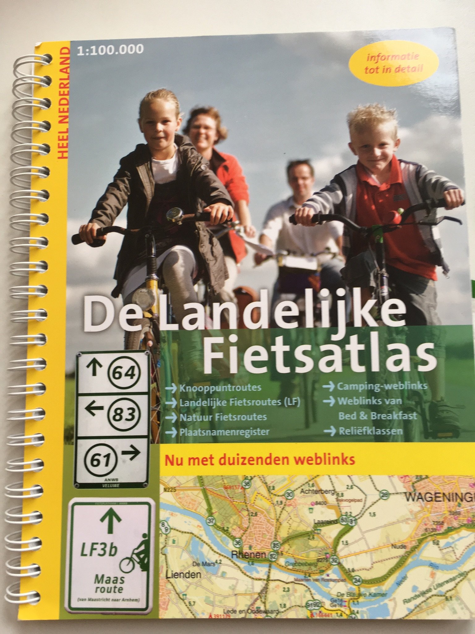 De Landelijke Fietsatlas Nederland: 1: 100.000